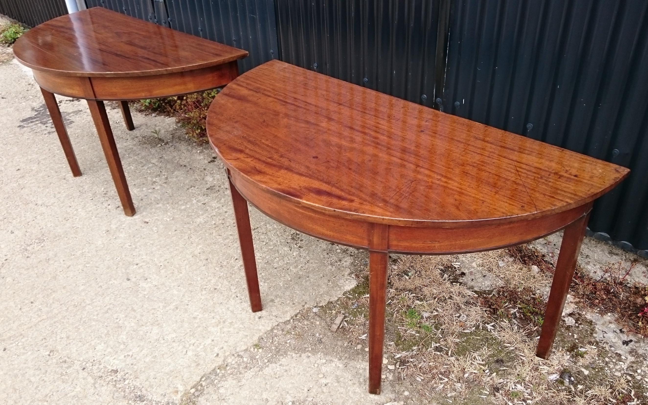 18th Century and Earlier Pair of George III Period Mahogany Console Tables / D-end Tables