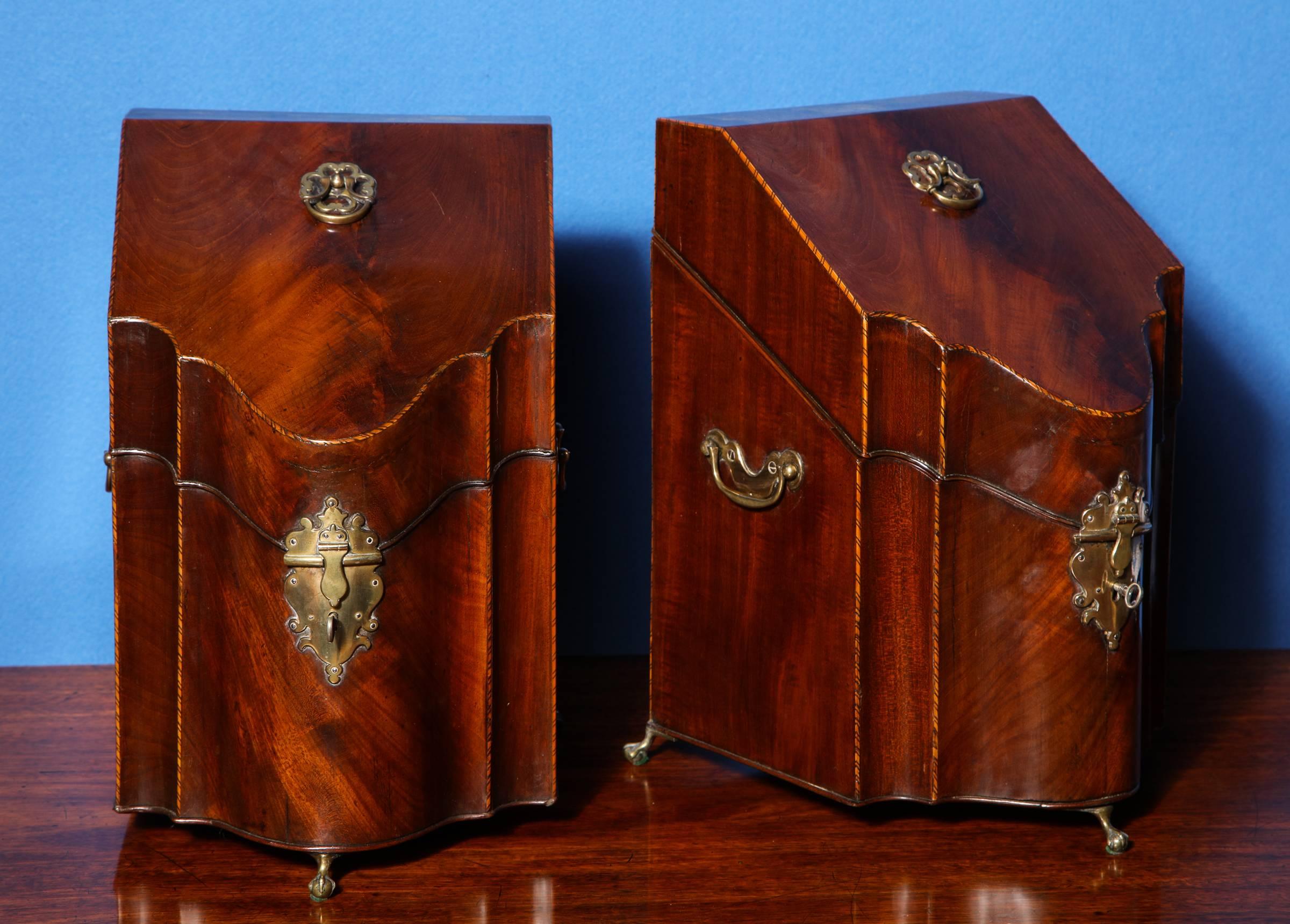Pair of George III Period Serpentine Mahogany Knife Boxes English, circa 1770 In Excellent Condition For Sale In New York, NY