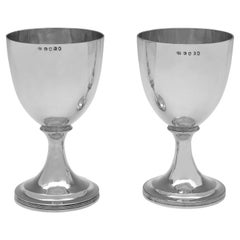 Pareja de copas de plata de ley de la época de Jorge III por Charles Fox Londres 1806