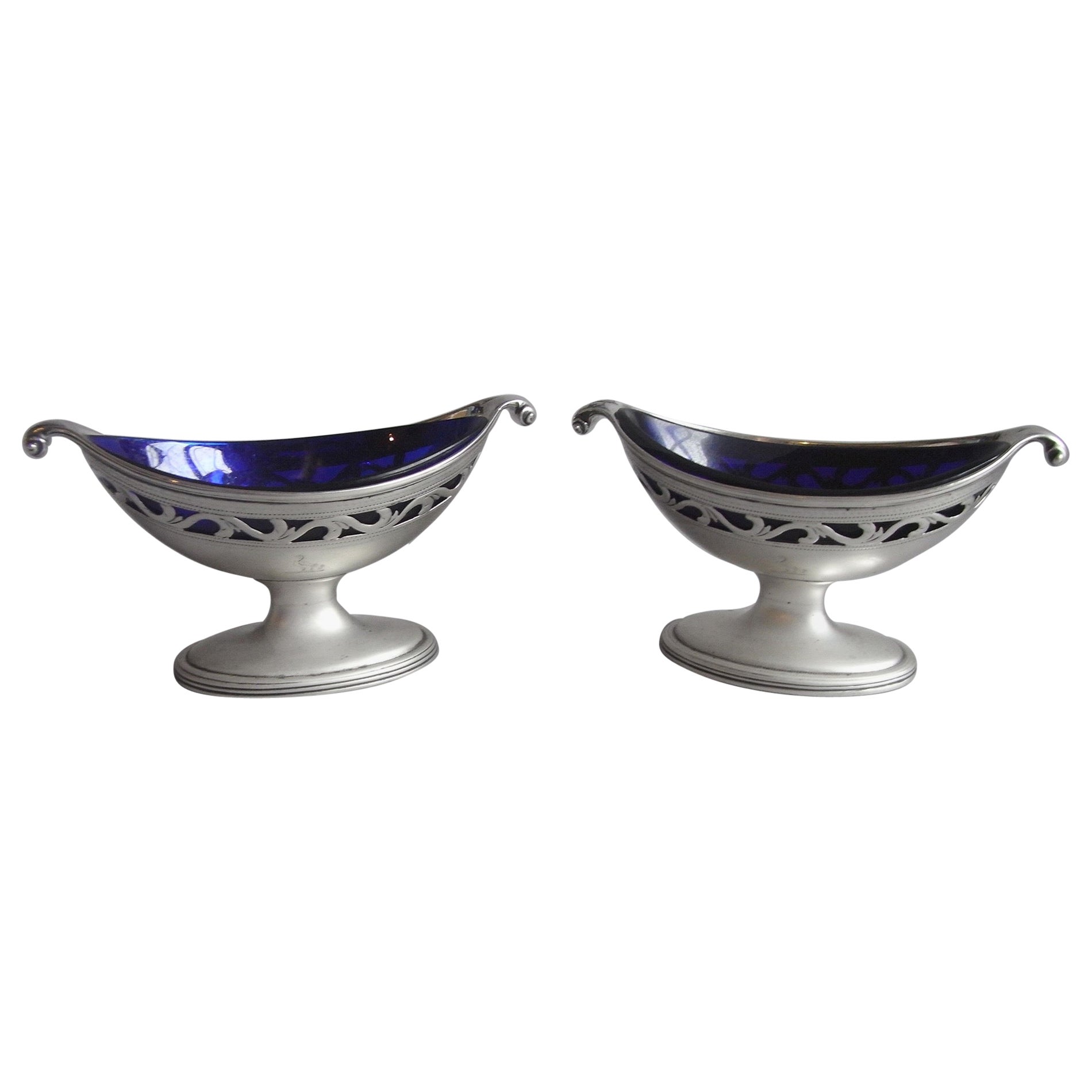 Pair of George III Salt Cellars Made in London by Robert Hennell, 1792