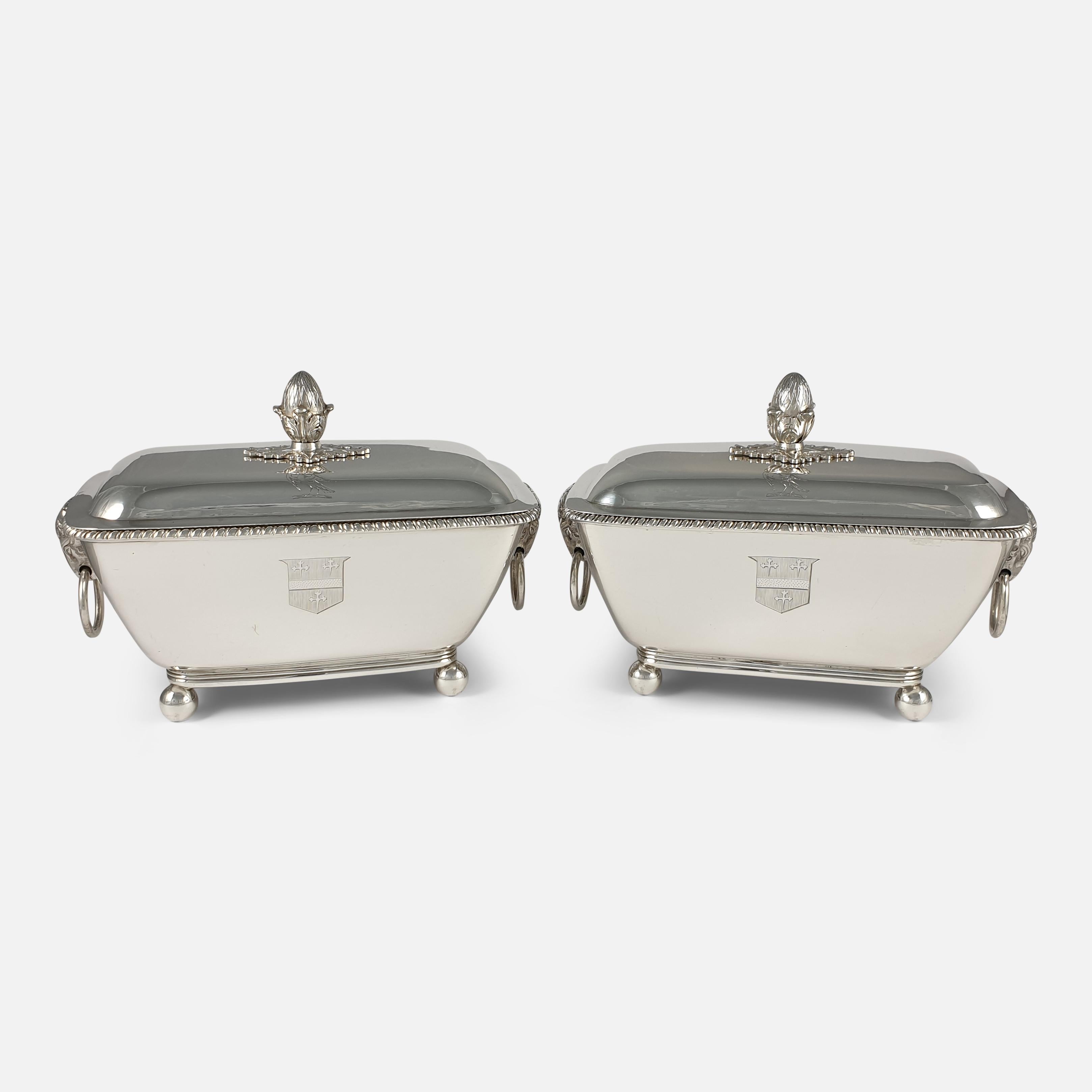 Pair of George III Silver Sauce Tureens and Covers, John Robins, London, 1802 For Sale 11