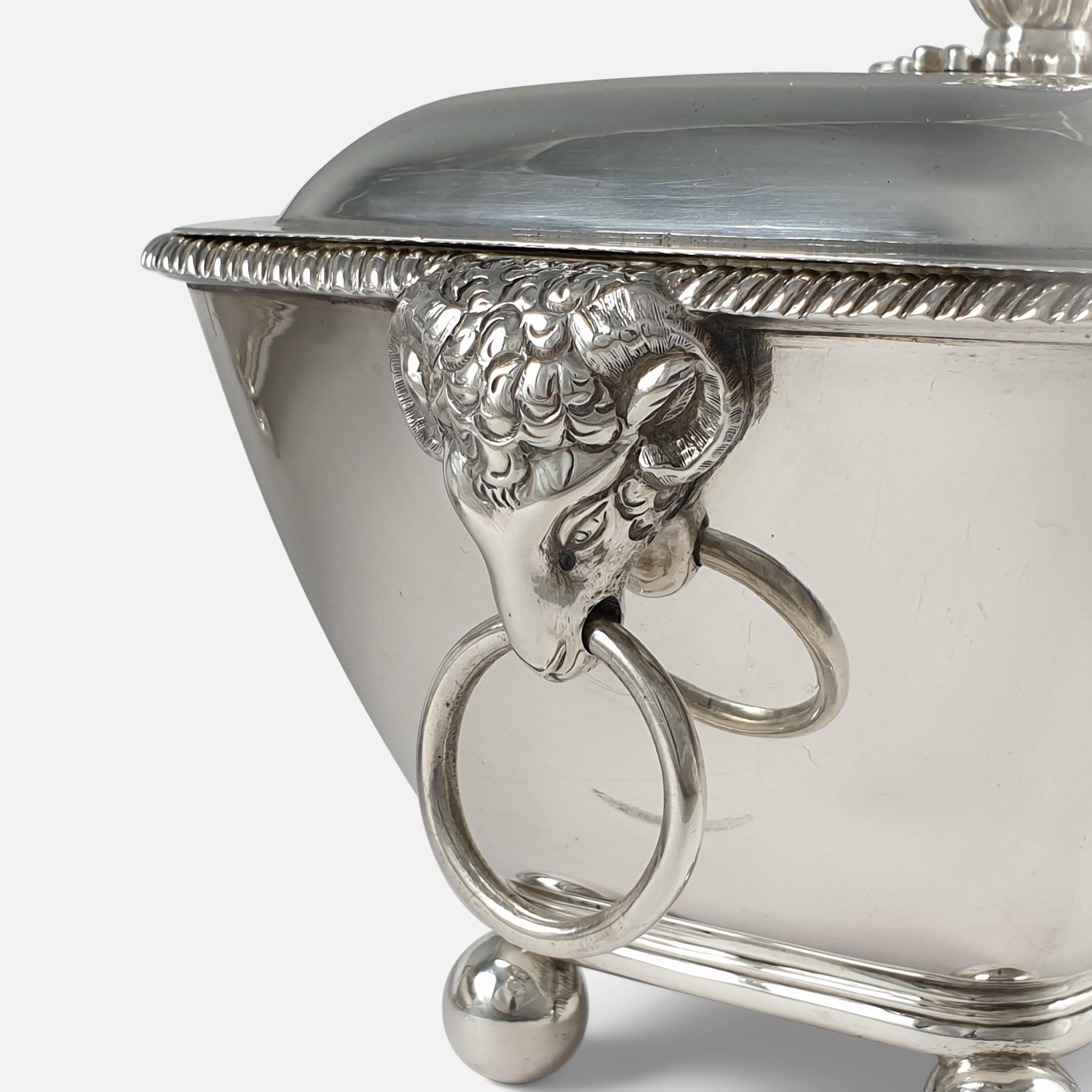 Early 19th Century Pair of George III Silver Sauce Tureens and Covers, John Robins, London, 1802 For Sale