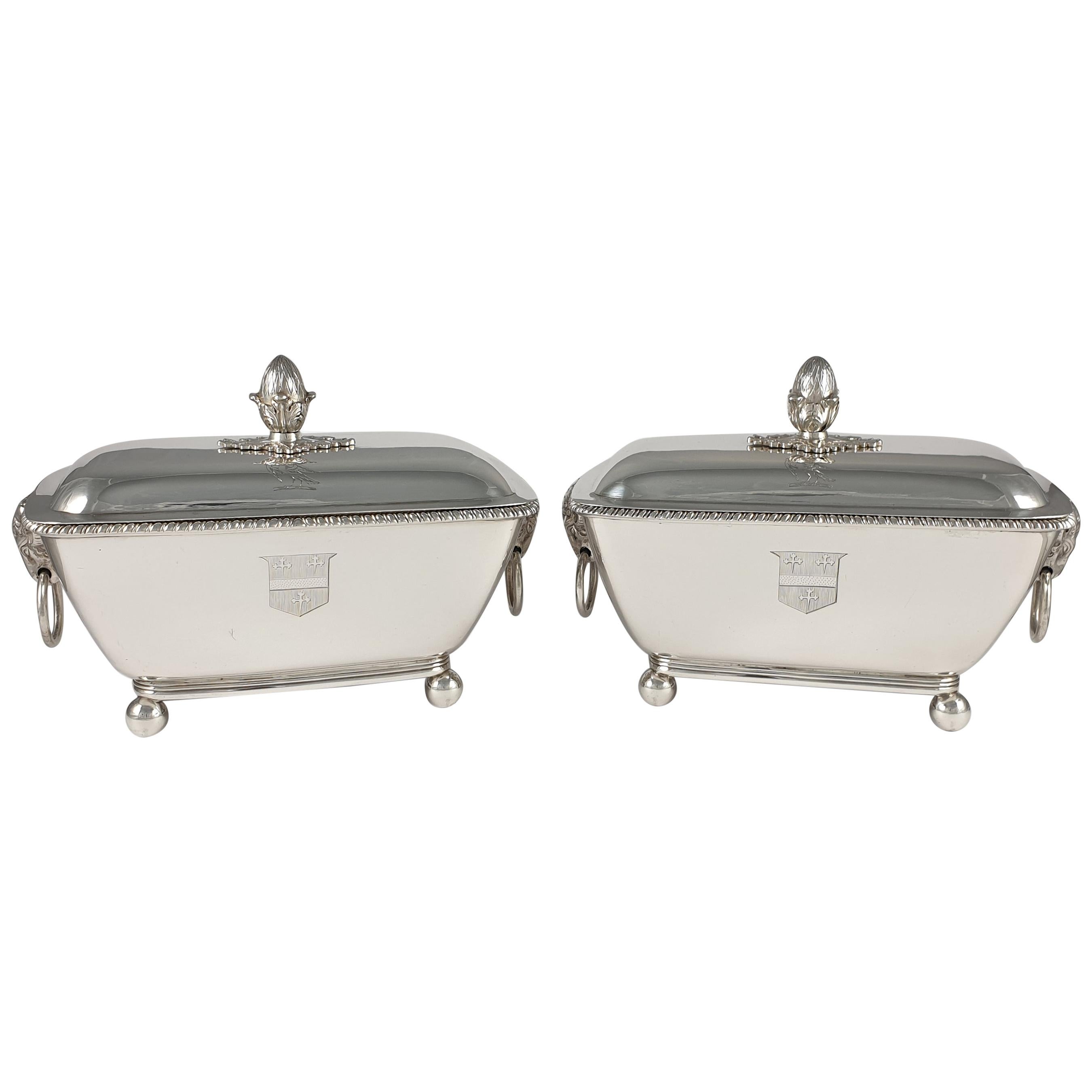 Pair of George III Silver Sauce Tureens and Covers, John Robins, London, 1802