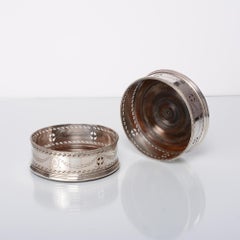 Paire de sous-verres à vin en argent George III