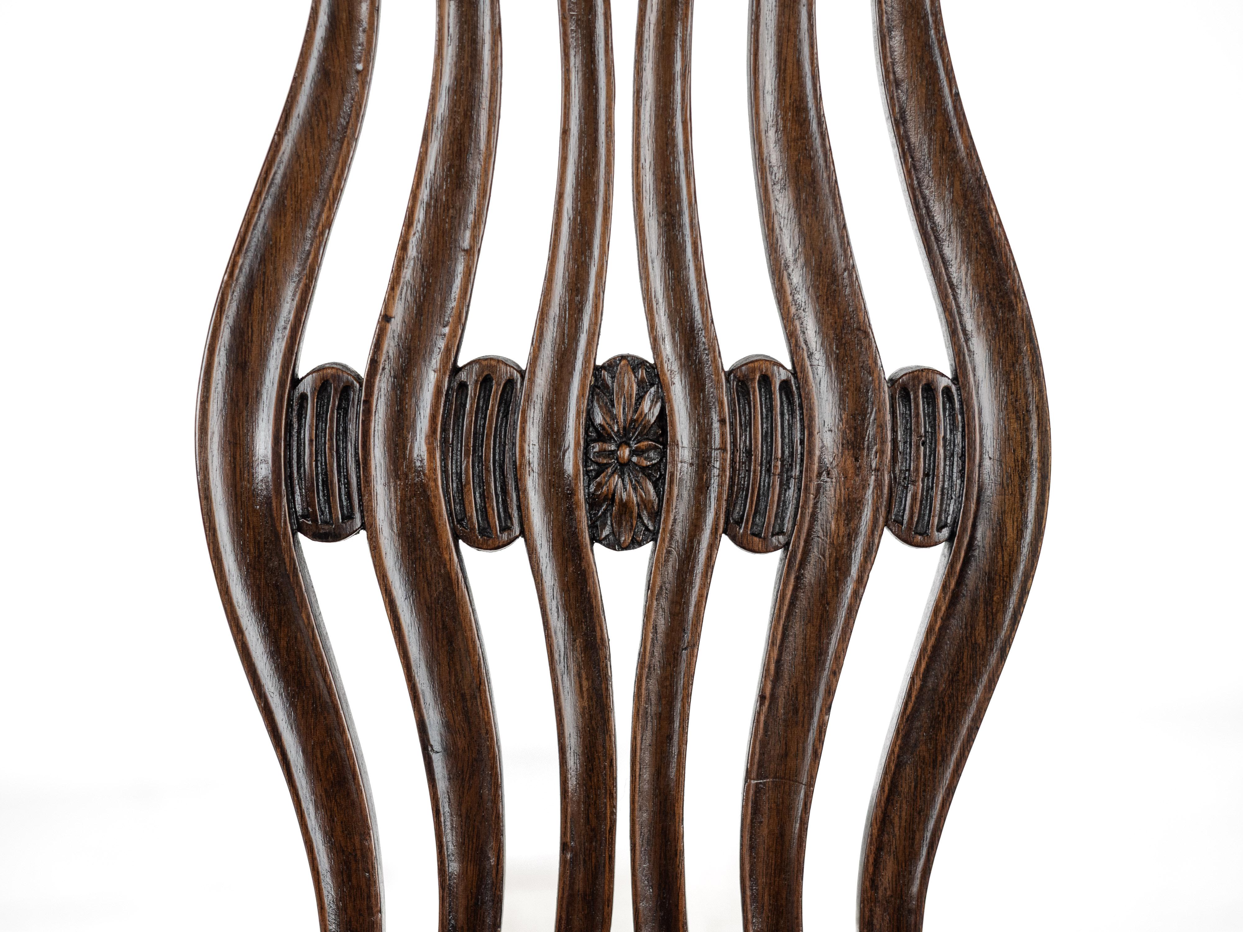 Coppia di poltrone George IV in mogano George Hepplewhite c1820 Georgiano Inizio 19° secolo in vendita 12