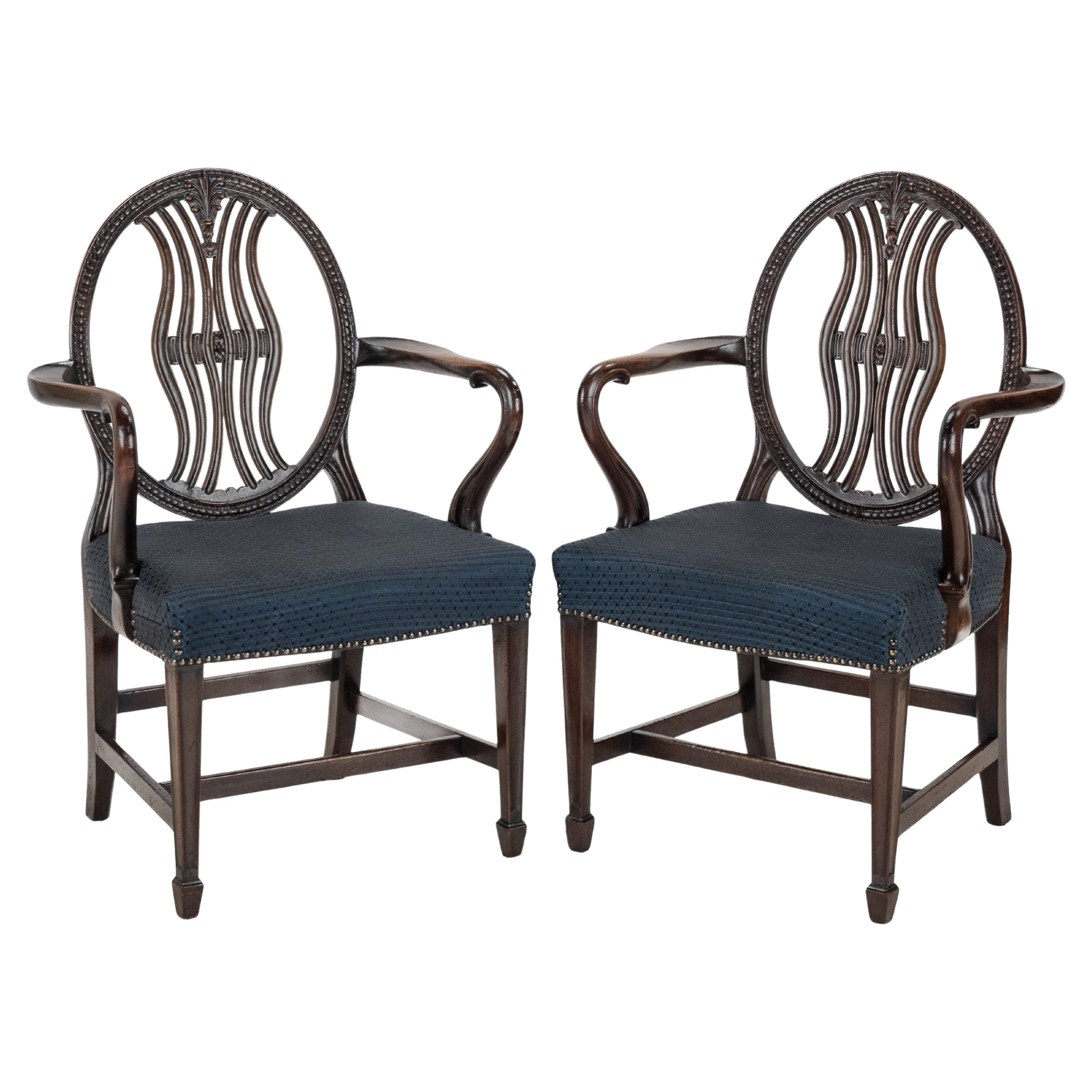 Coppia di poltrone George IV in mogano George Hepplewhite c1820 Georgiano Inizio 19° secolo