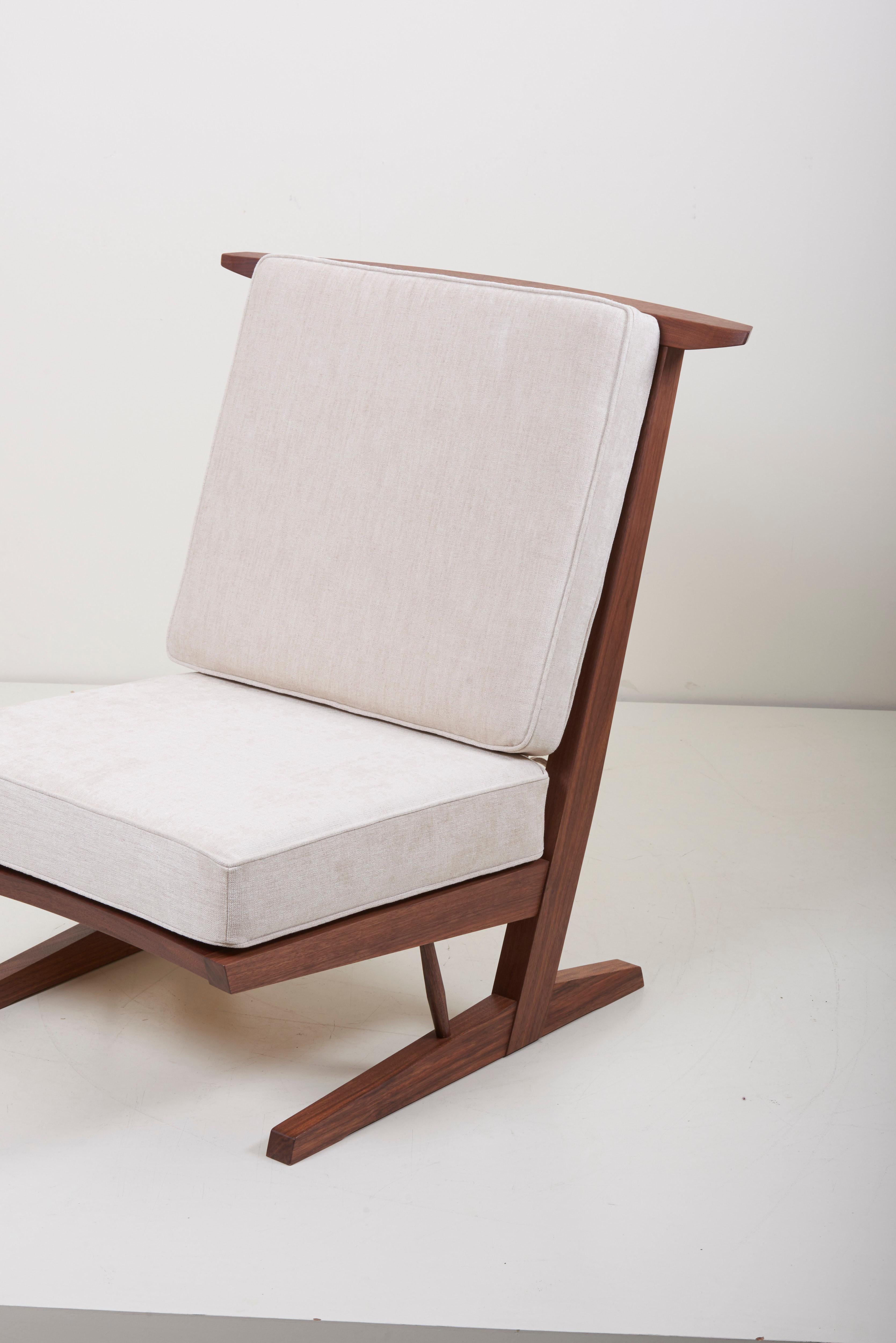 Paire de chaises longues conoids de Mira Nakashima d'après un design de George Nakashima  en vente 3