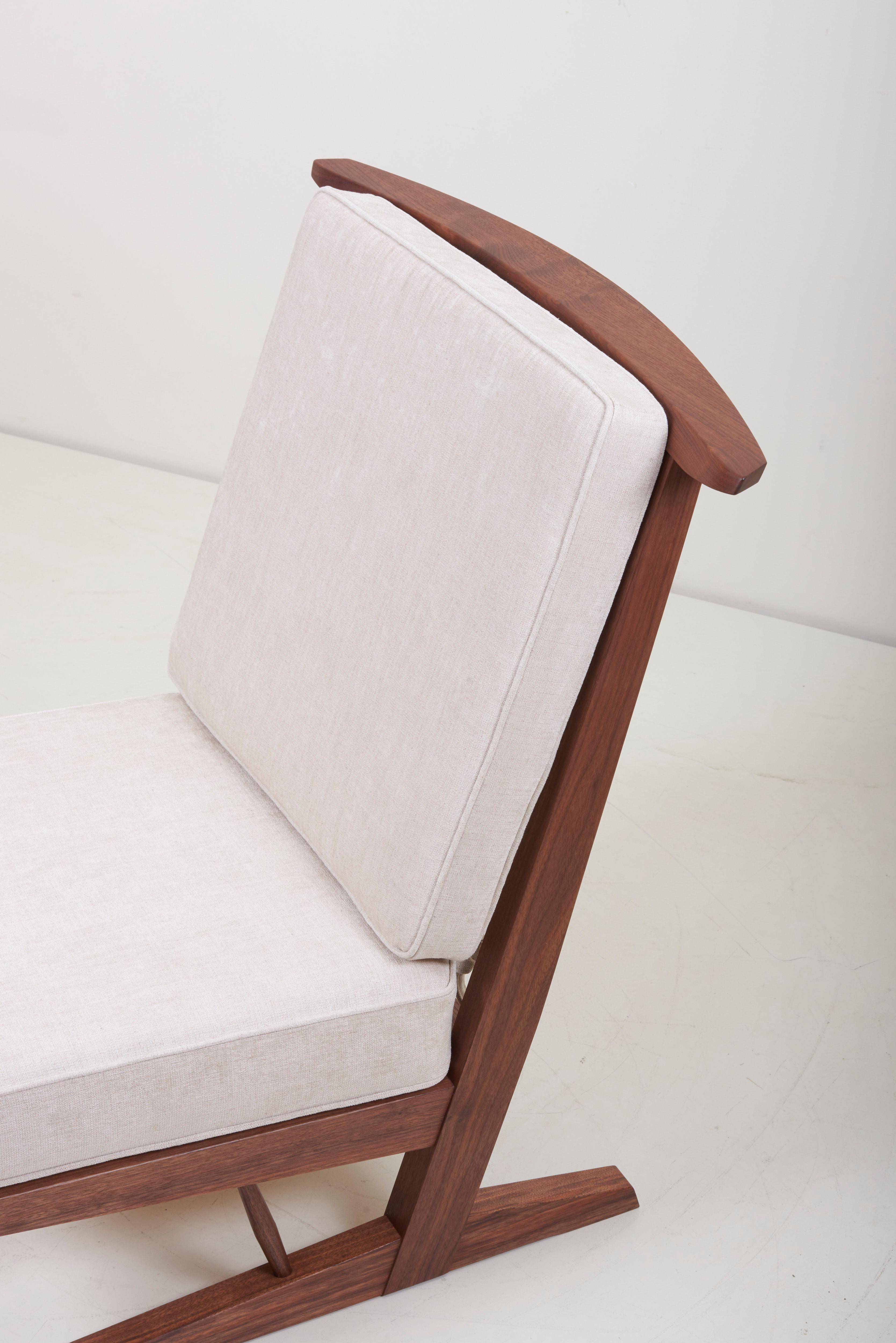 Paire de chaises longues conoids de Mira Nakashima d'après un design de George Nakashima en vente 5