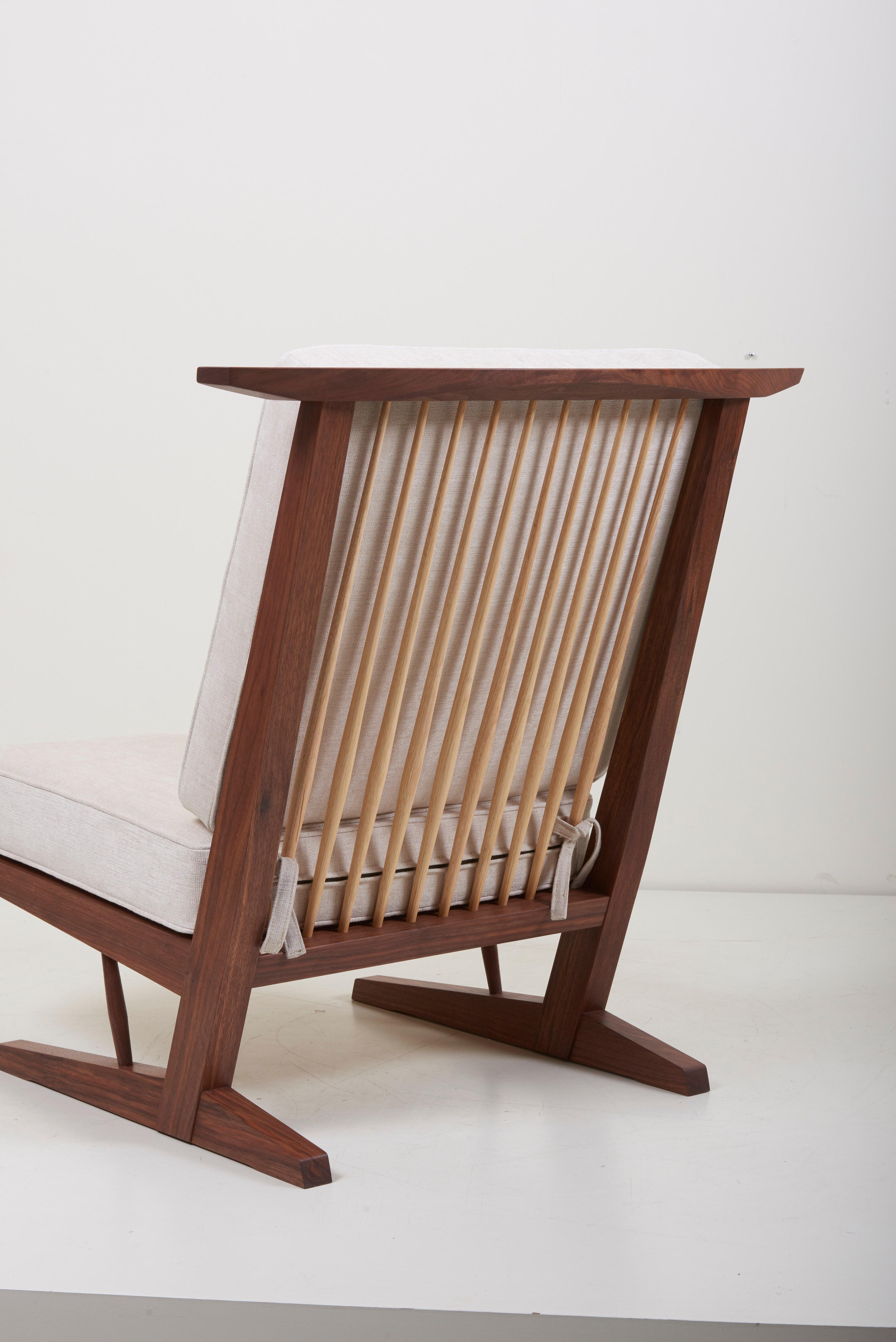 Paire de chaises longues conoids de Mira Nakashima d'après un design de George Nakashima  en vente 6