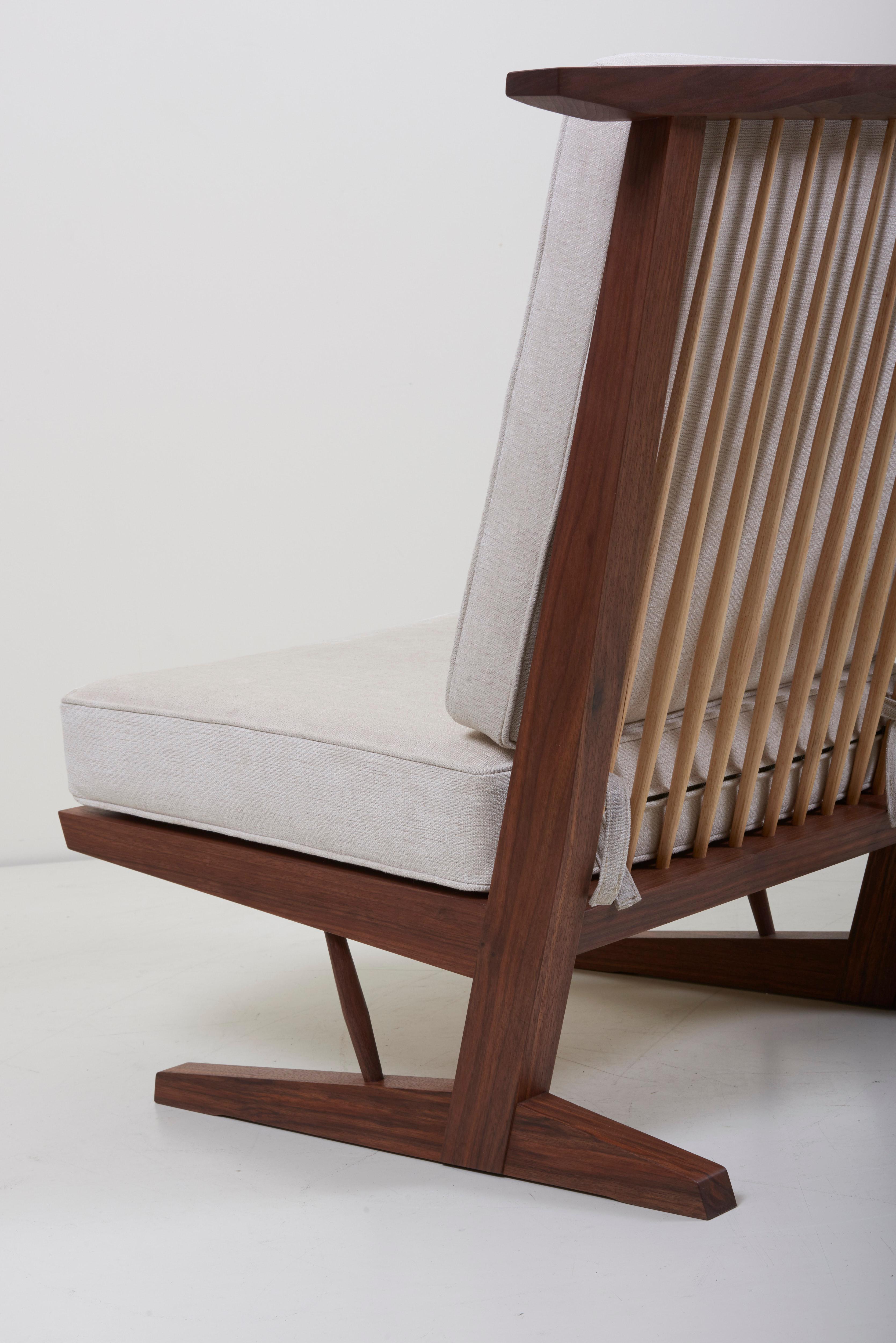 Paire de chaises longues conoids de Mira Nakashima d'après un design de George Nakashima en vente 8