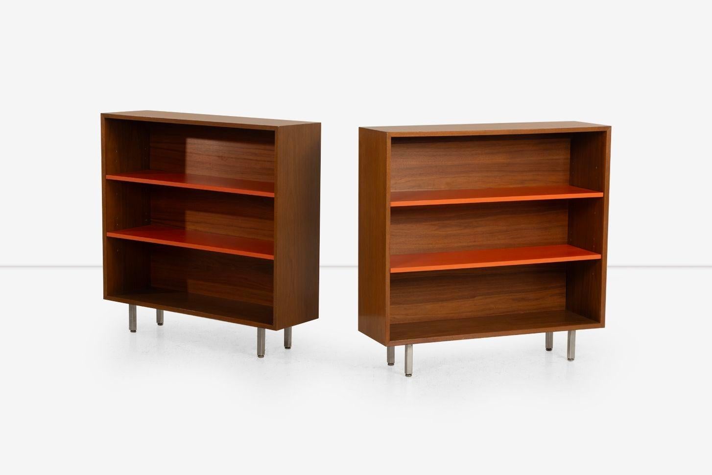 Pareja de librerías George Nelson para Herman Miller en nogal, 1950 en Bueno estado para la venta en Chicago, IL