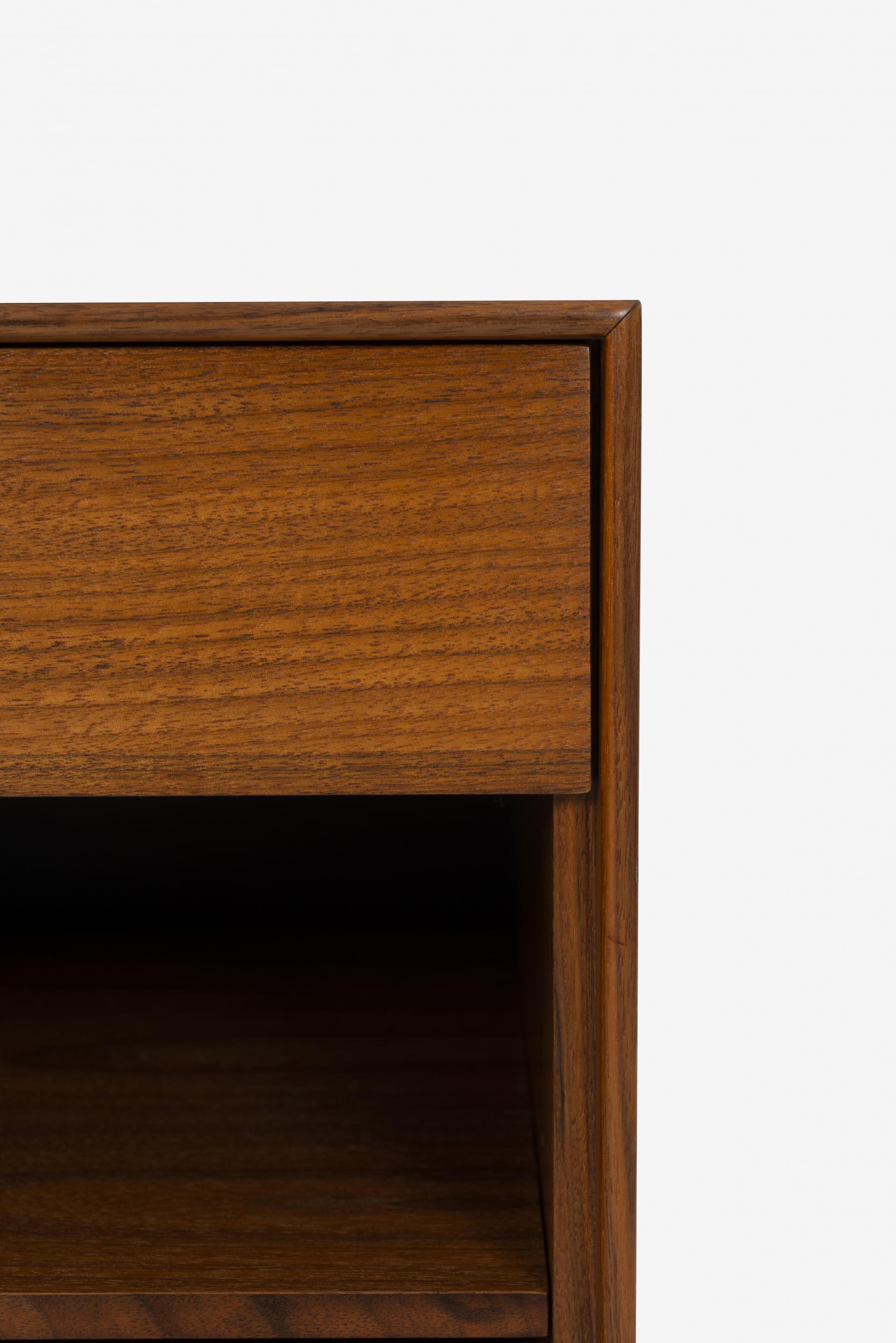 Mid-20th Century Pair of George Nelson Thin-Edge Nightstands for Herman Miller