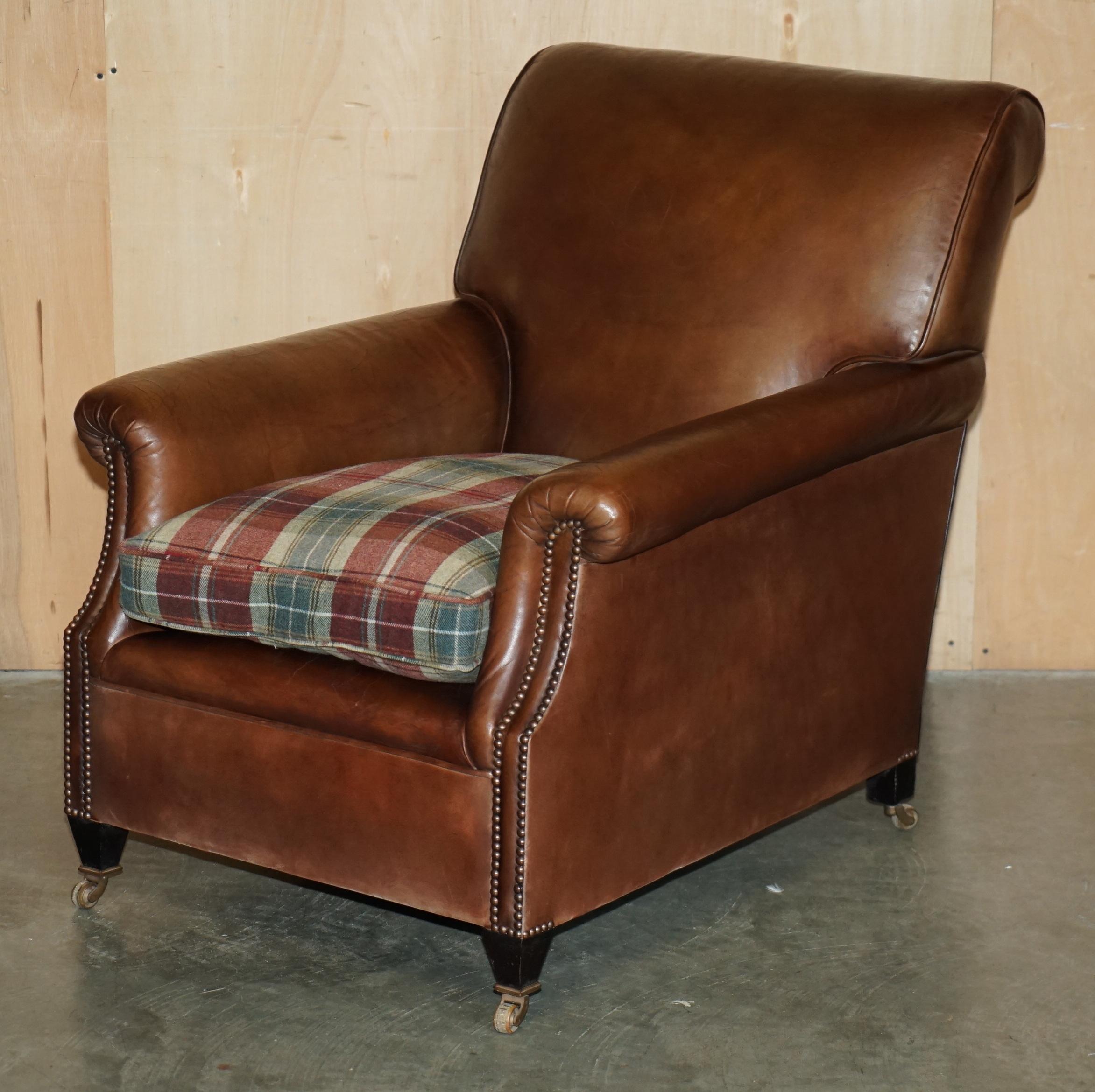 PAIR OF GEORGE SMITH BROWN LEATHER SiGNATURE SCROLL TARTAN CUSHIONS ARMCHAIRS in vendita 7