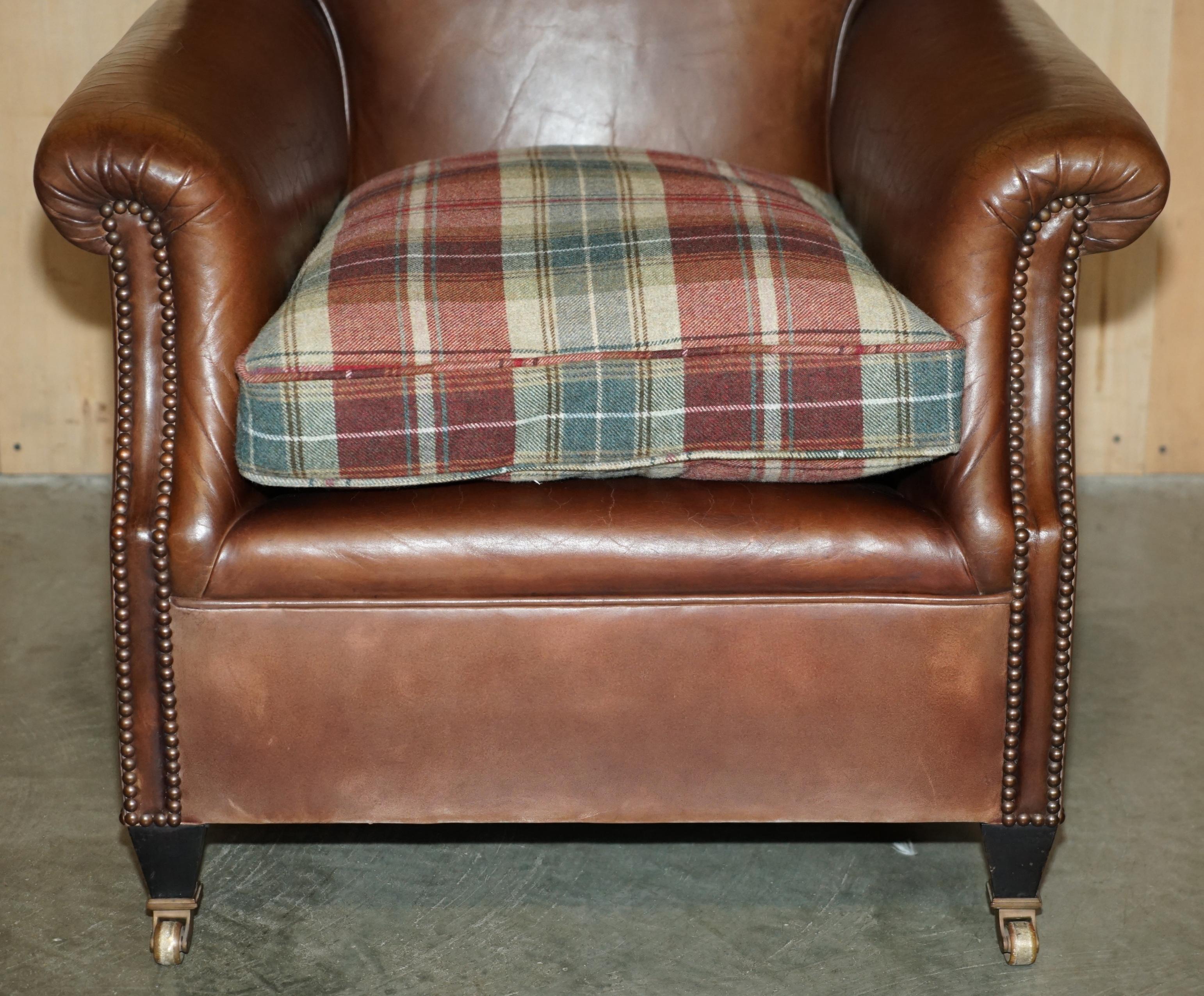 PAIR OF GEORGE SMITH BROWN LEATHER SiGNATURE SCROLL TARTAN CUSHIONS ARMCHAIRS in vendita 9