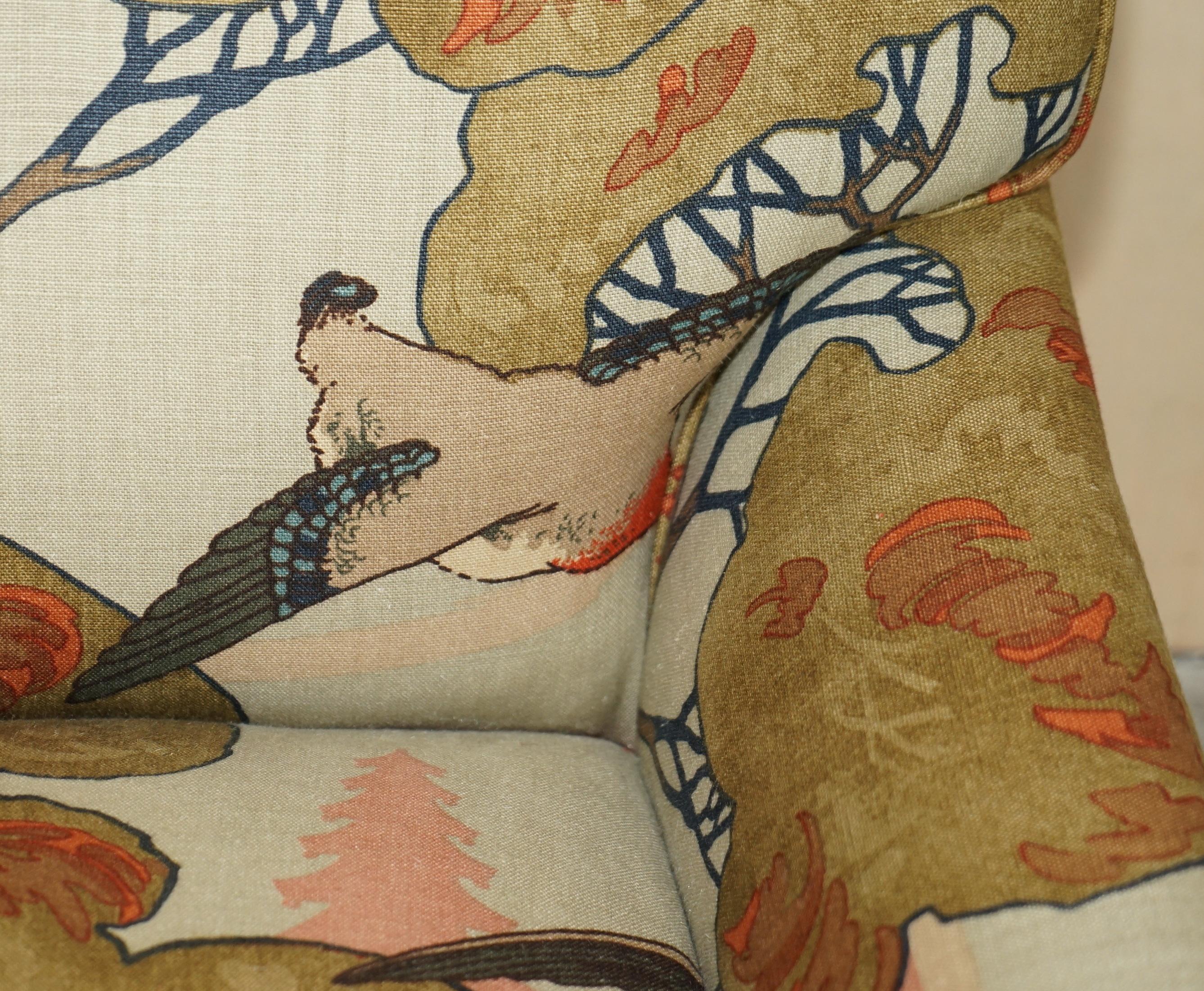 PAIR OF GEORGE SMITH HOWARD SIGNATURE SCROLL ARM MULBERRY FLYING DUCKS ARMCHAiRS 1