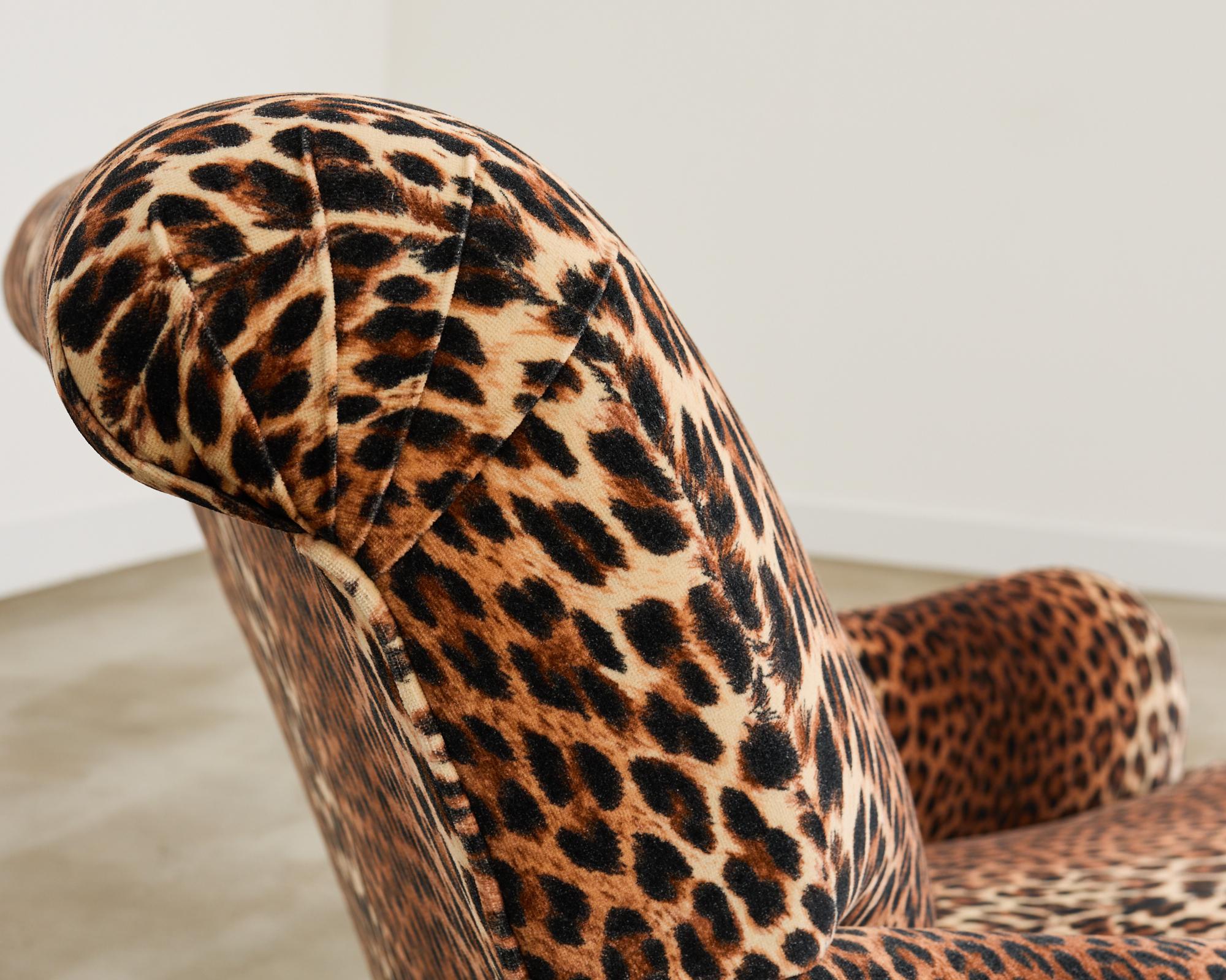 Paar George Smith Jules-Loungesessel aus Leopardensamt im Angebot 8