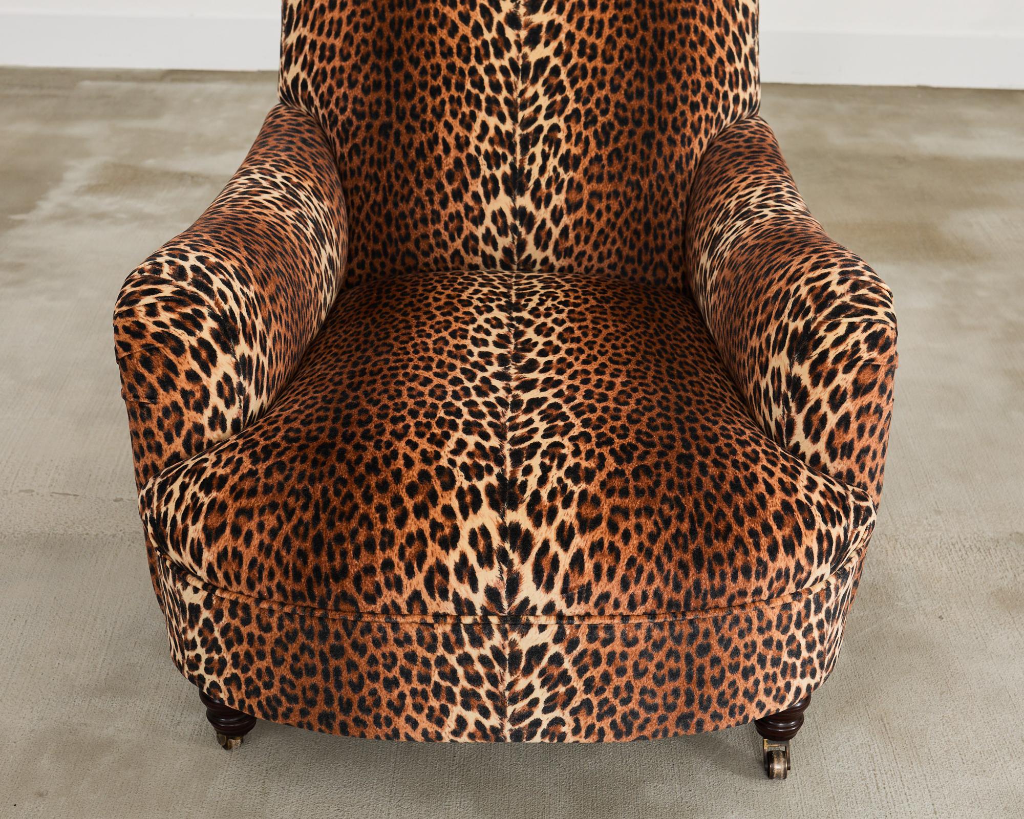 Paar George Smith Jules-Loungesessel aus Leopardensamt im Angebot 10