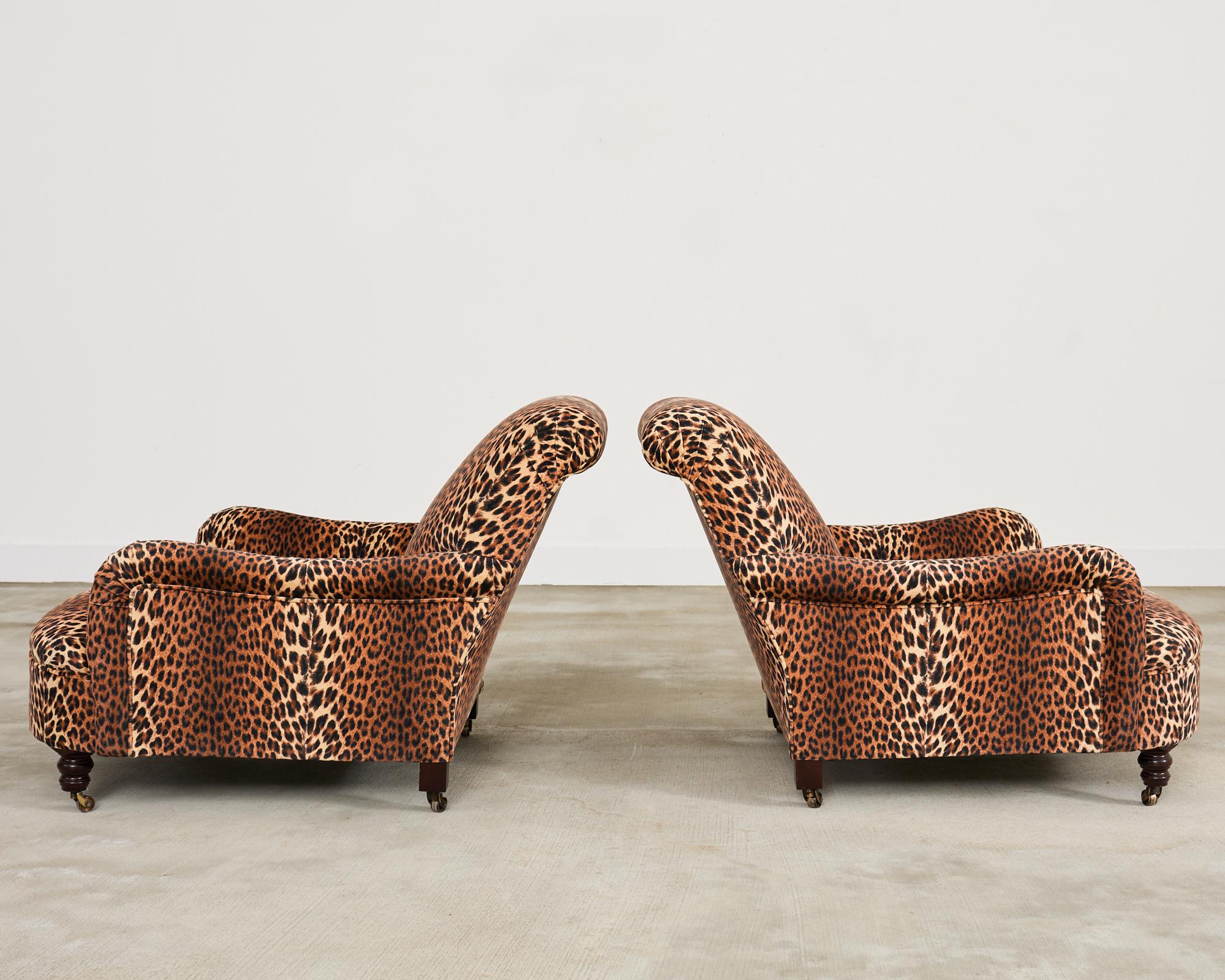 Paar George Smith Jules-Loungesessel aus Leopardensamt im Zustand „Gut“ im Angebot in Rio Vista, CA