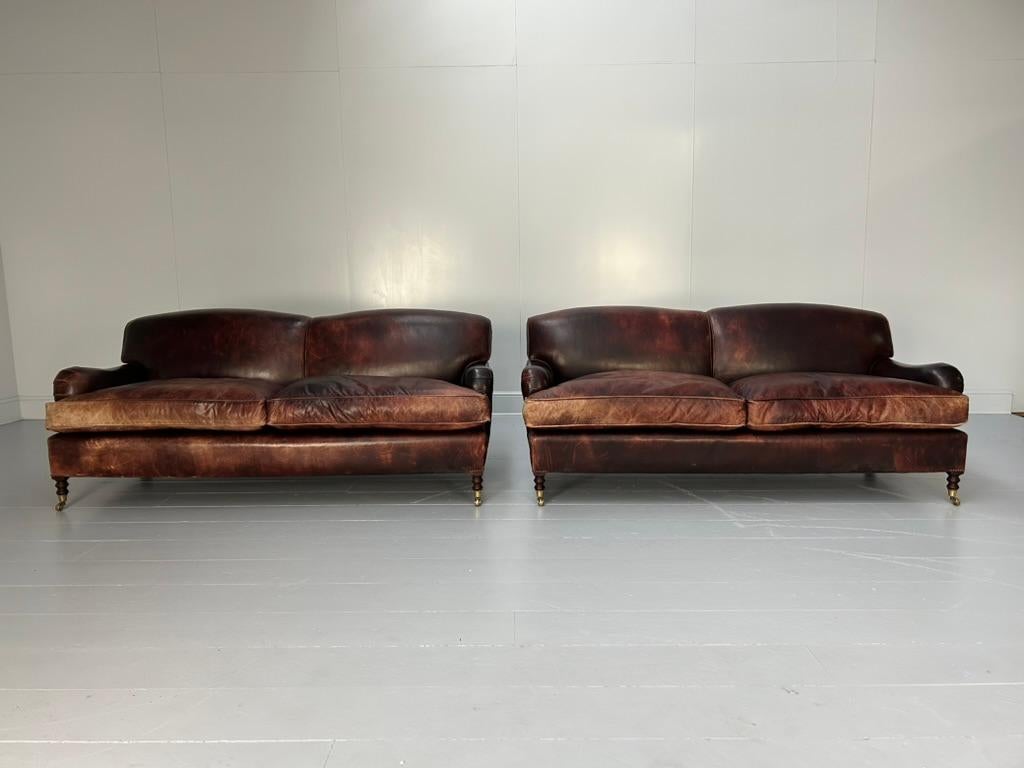 Paar George Smith „Signature“ 2,5-Sitz-Sofas aus Ochsenblutleder (21. Jahrhundert und zeitgenössisch) im Angebot