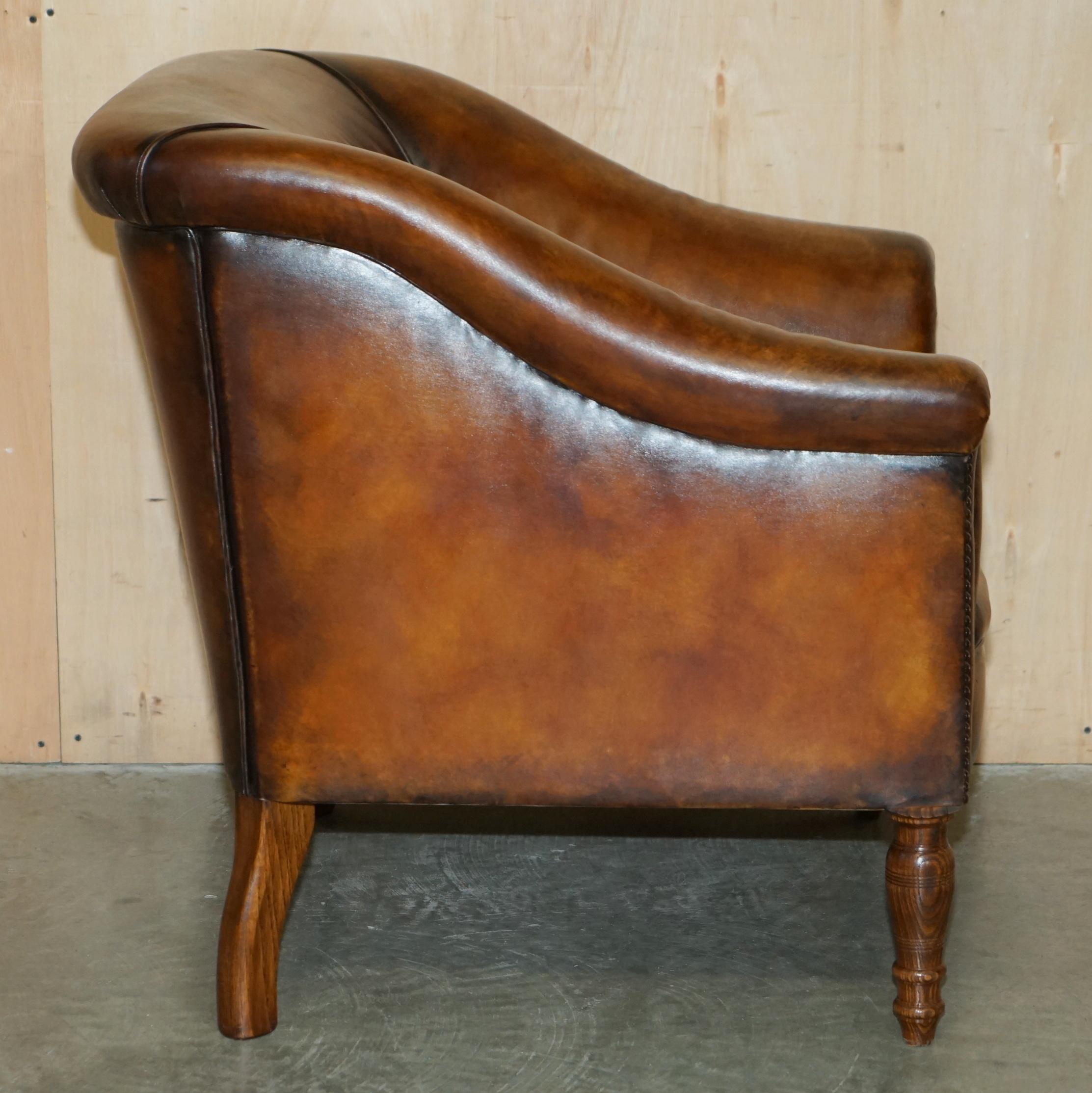 PAIR OF GEORGE SMITH SOMERVILLE RESTORED BROWN LEATHER ARMCHAiRS For Sale 8