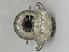 Pair of George V Thick Gauge Silver Pedestal Dishes. Barnard. London, 1912.