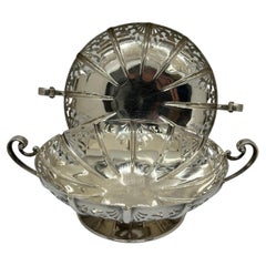 Pair of George V Thick Gauge Sterling Silver Pedestal Dishes, London, 1912
