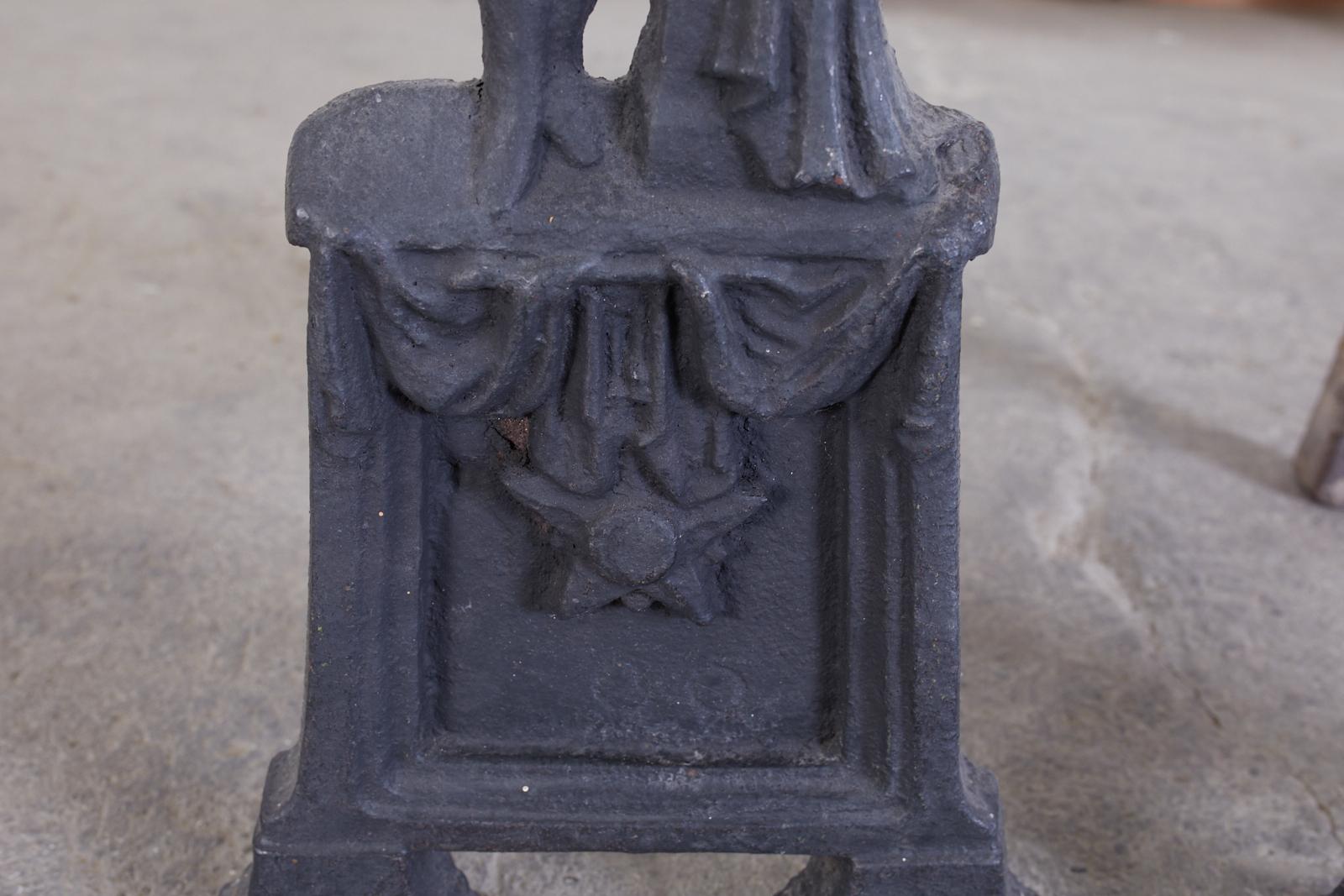 Pair of George Washington Cast Iron Andirons In Good Condition In Rio Vista, CA