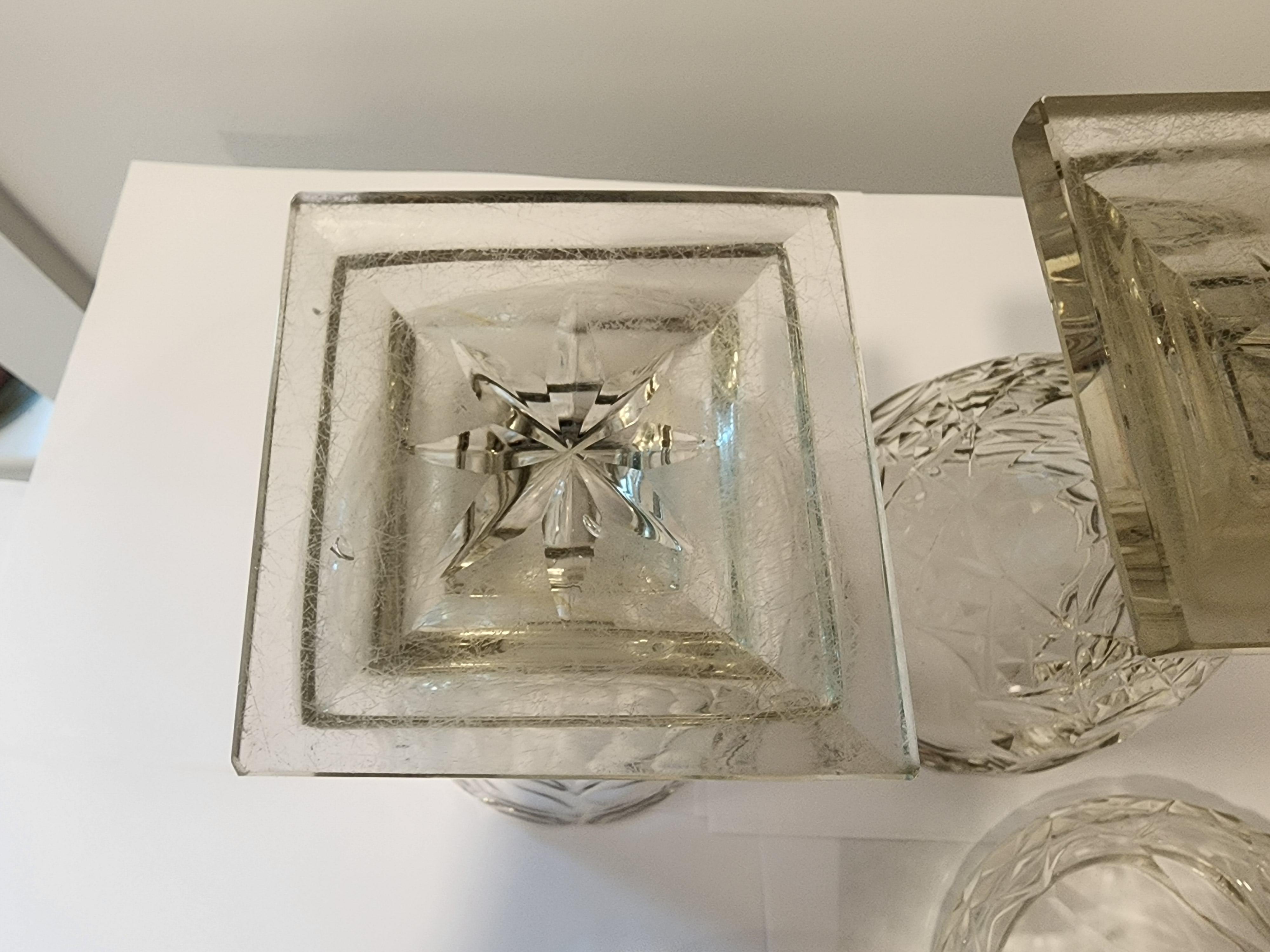 Pair of Georgian Anglo-Irish Cut Crystal Sweet Meat Covered Urns 7