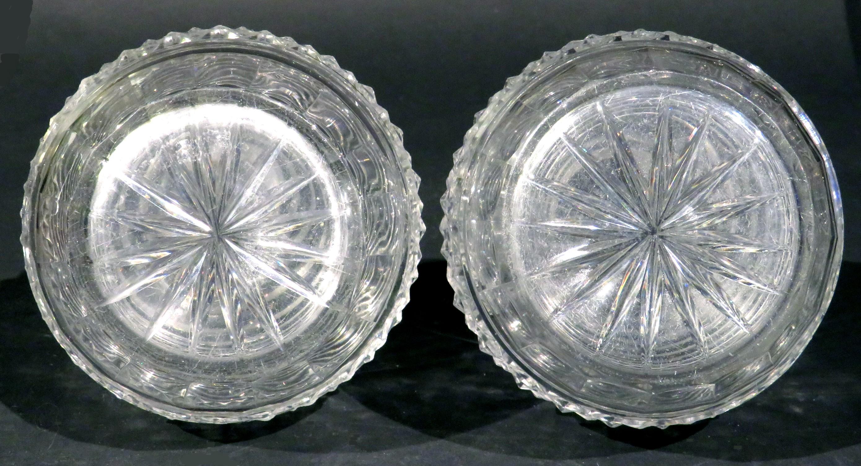 Paar georgianische anglo-irische Spirit-Dekanter aus geschliffenem Glas und versilberter Karaffen im Angebot 4