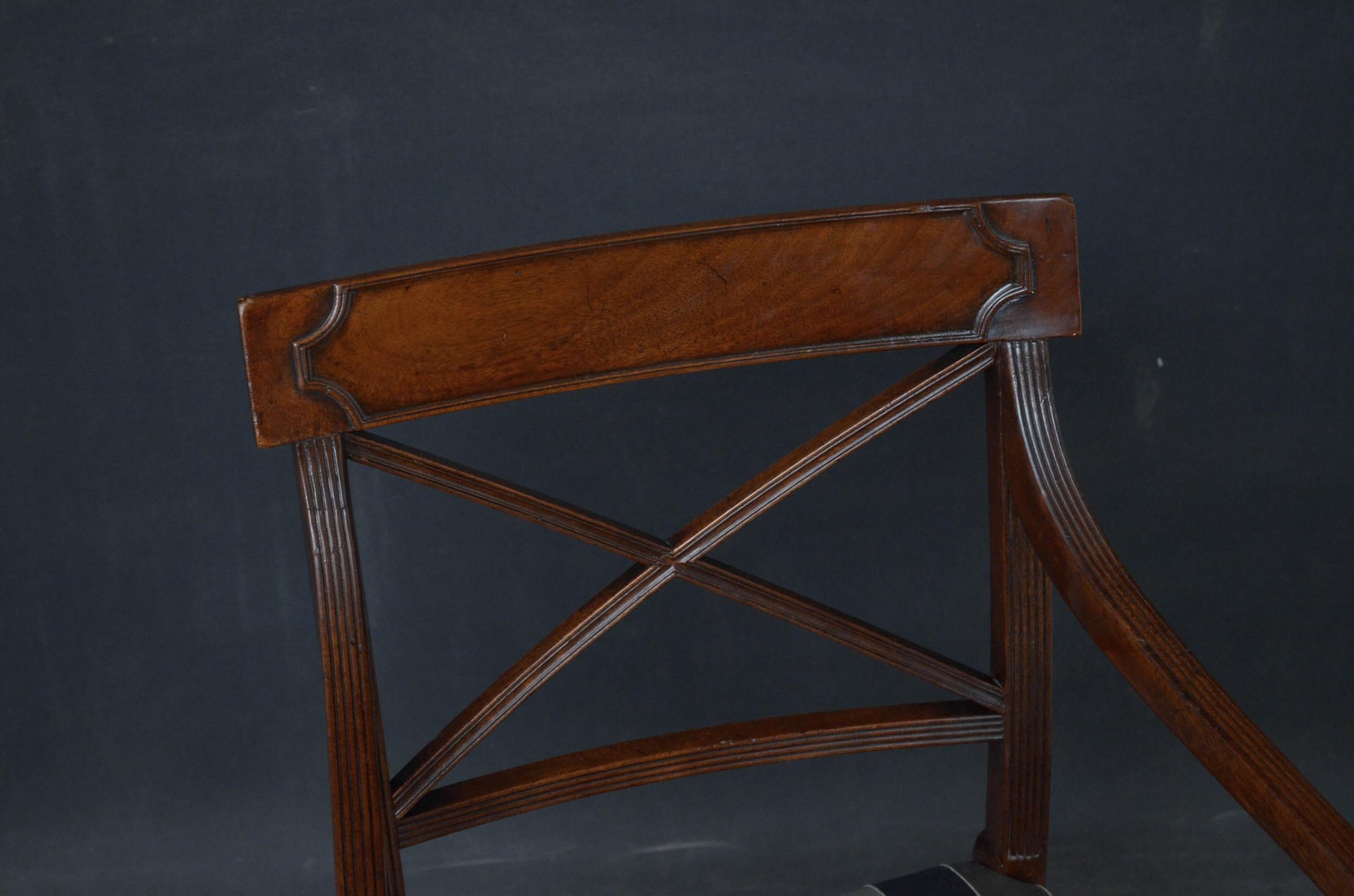 19th Century Pair of Georgian Carver Chairs in Mahogany