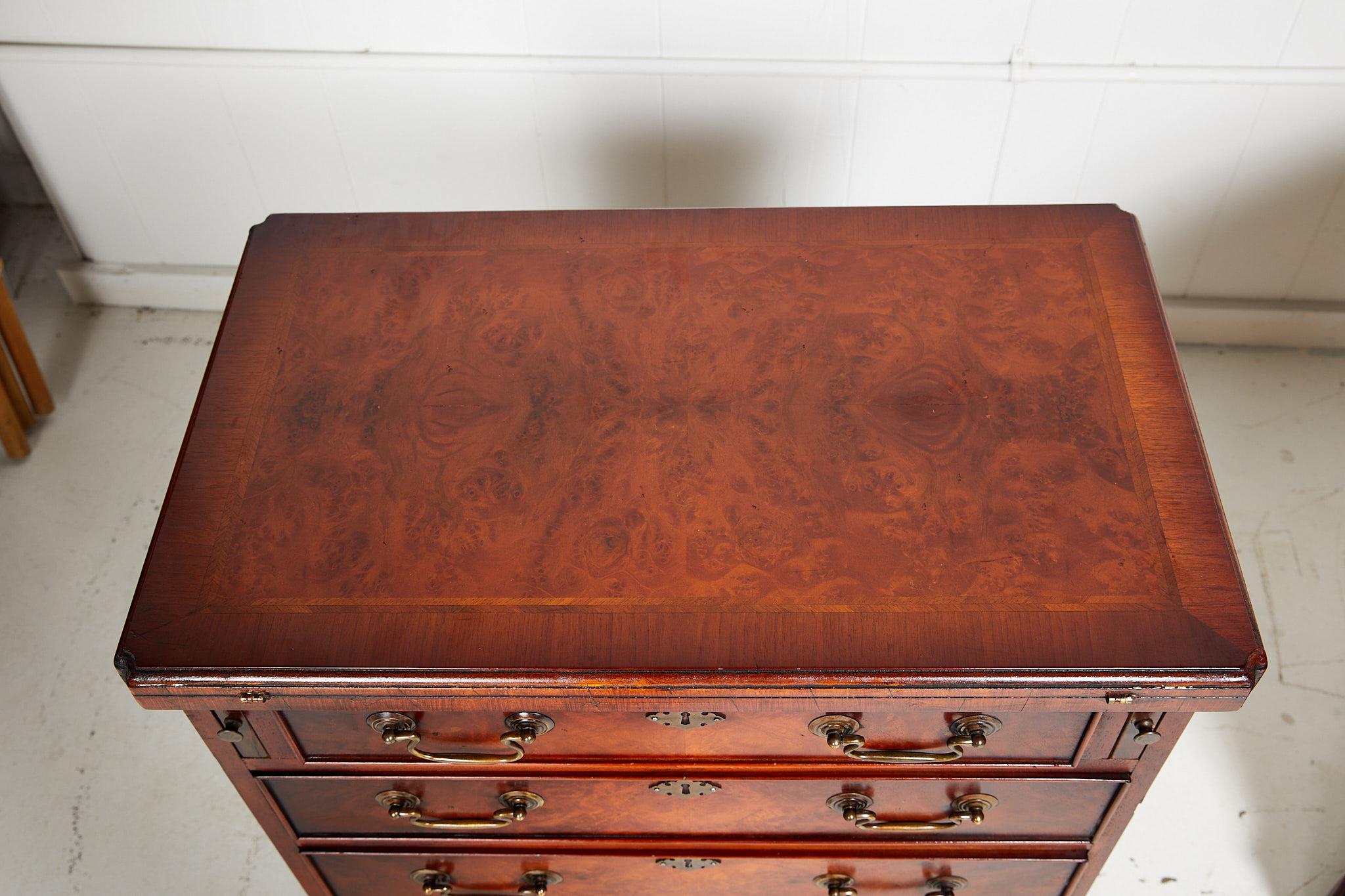 Pair of Georgian Fold Over Top Bachelor Chests 10