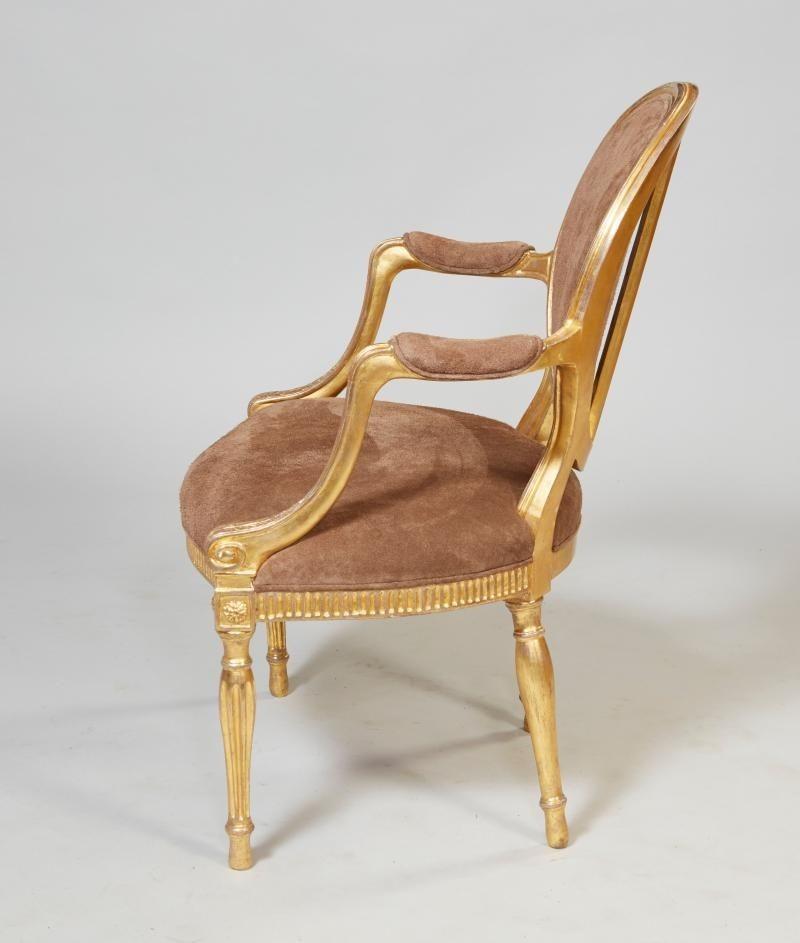Anglais Paire de fauteuils en bois dor gorgien en vente