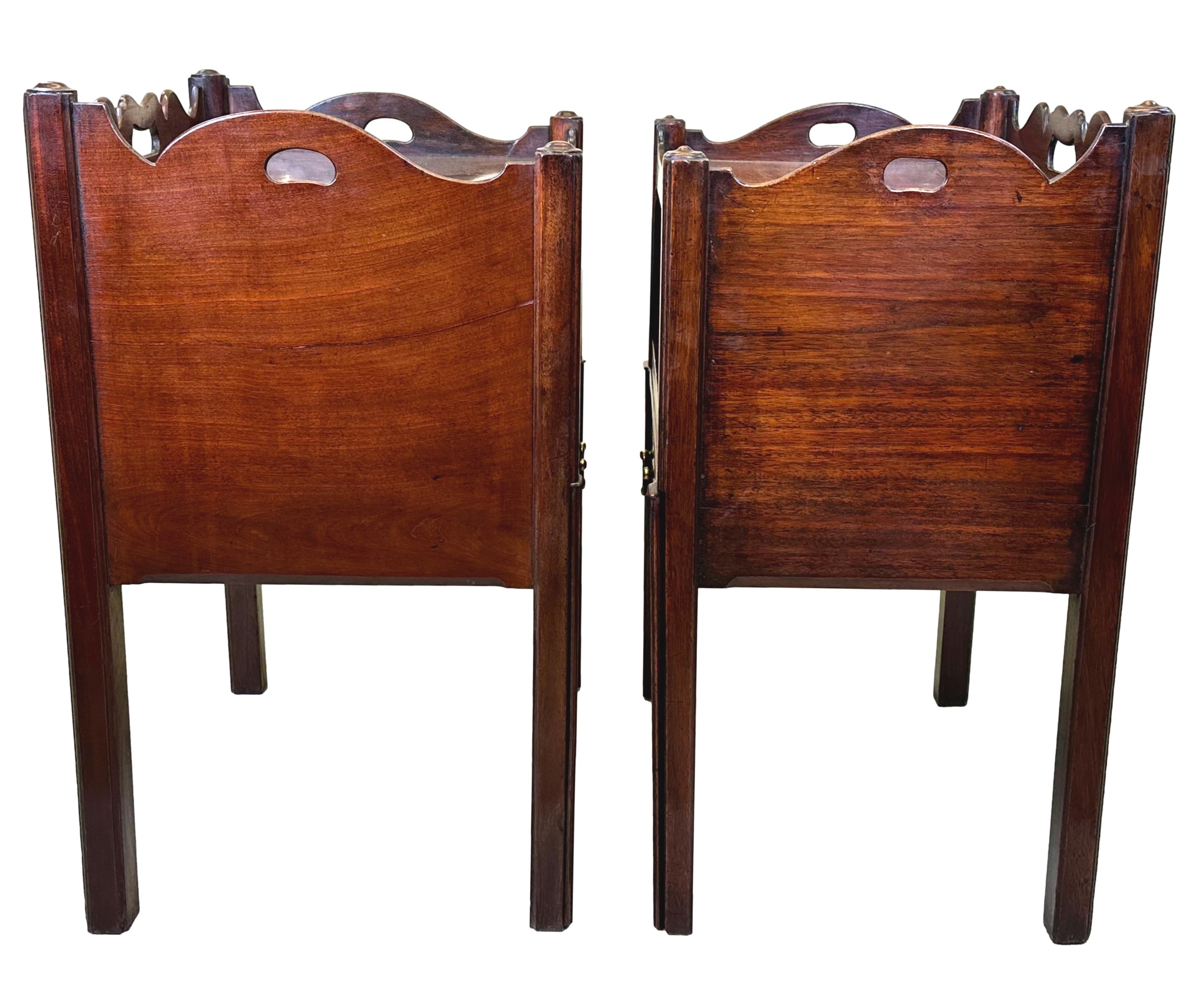 Pair of Georgian Mahogany Bedside Night Tables 3