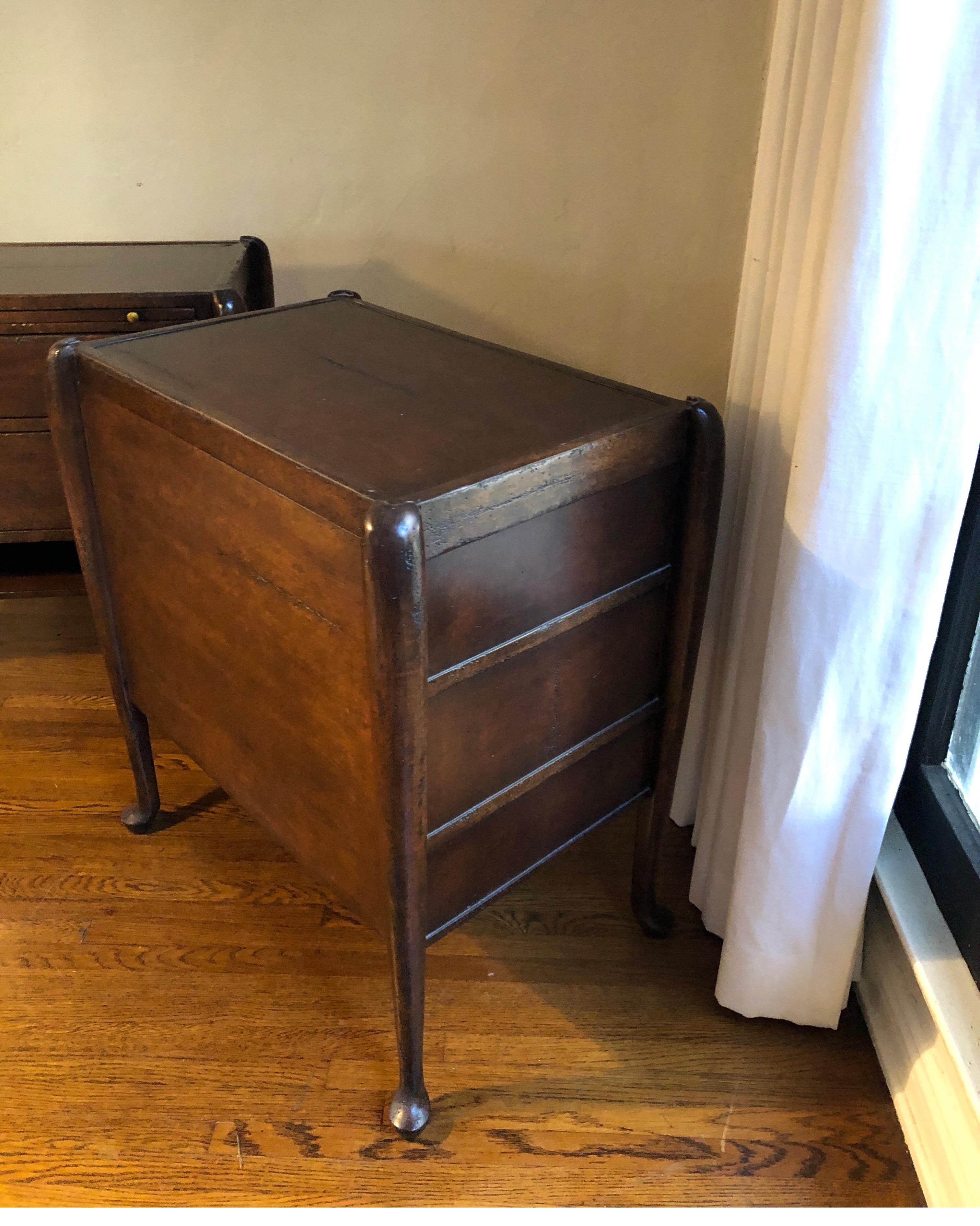 Pair of Georgian Period Walnut Tray Top Commodes/Bedside Tables 6