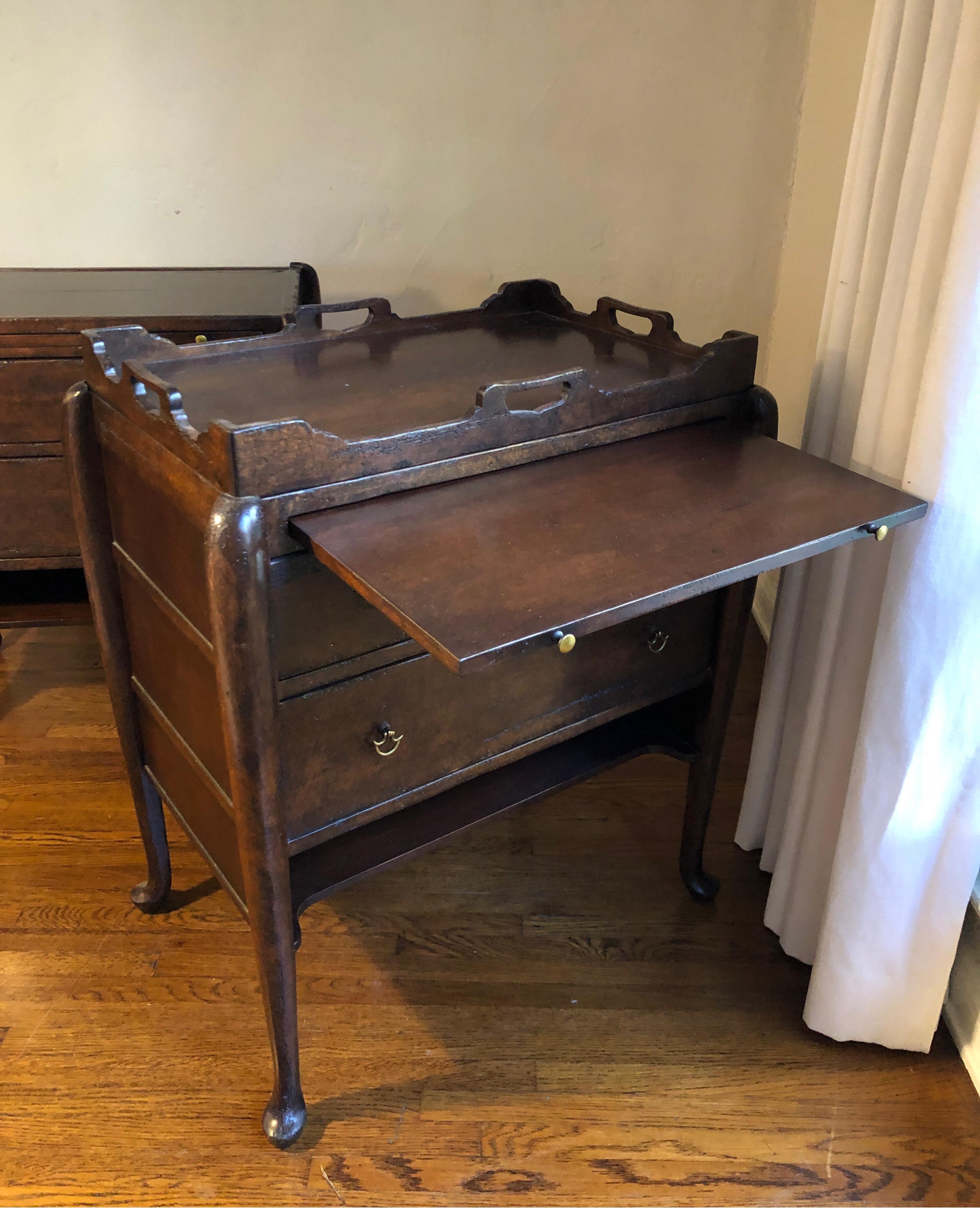 Pair of Georgian Period Walnut Tray Top Commodes/Bedside Tables 8