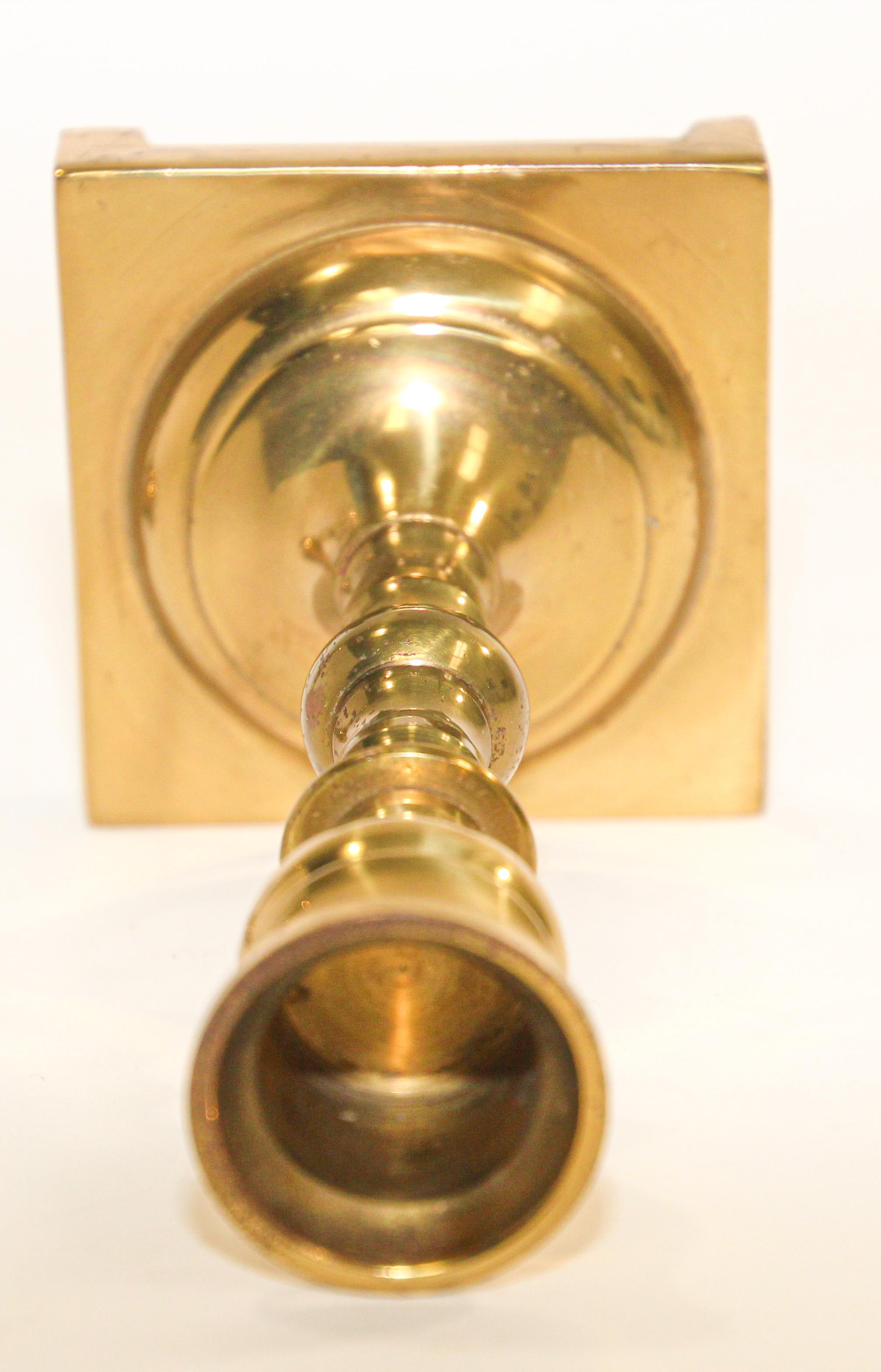20th Century Pair of Georgian Polished Brass Candle Holder For Sale