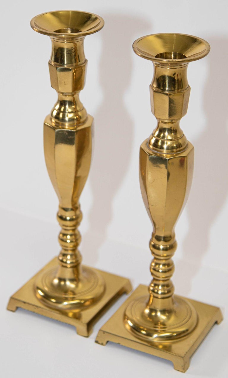 Pair of Polished Brass Candlesticks For Sale at 1stDibs