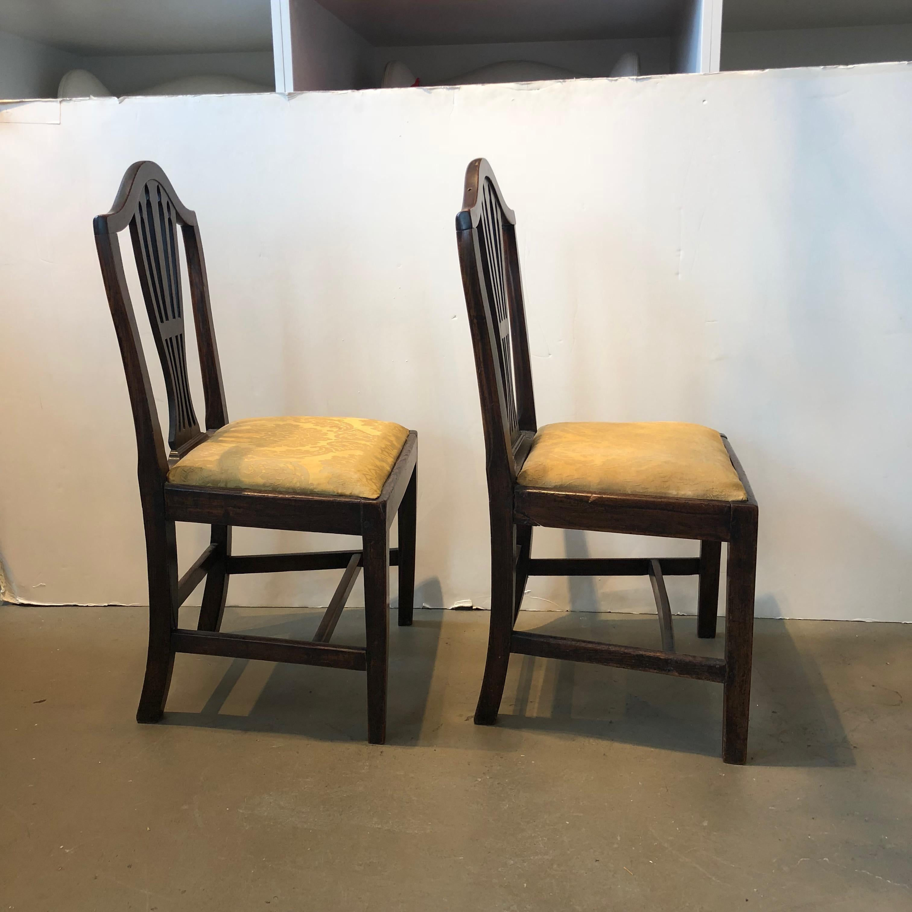 Pair of Georgian side chairs, late 18th/early 19th century.