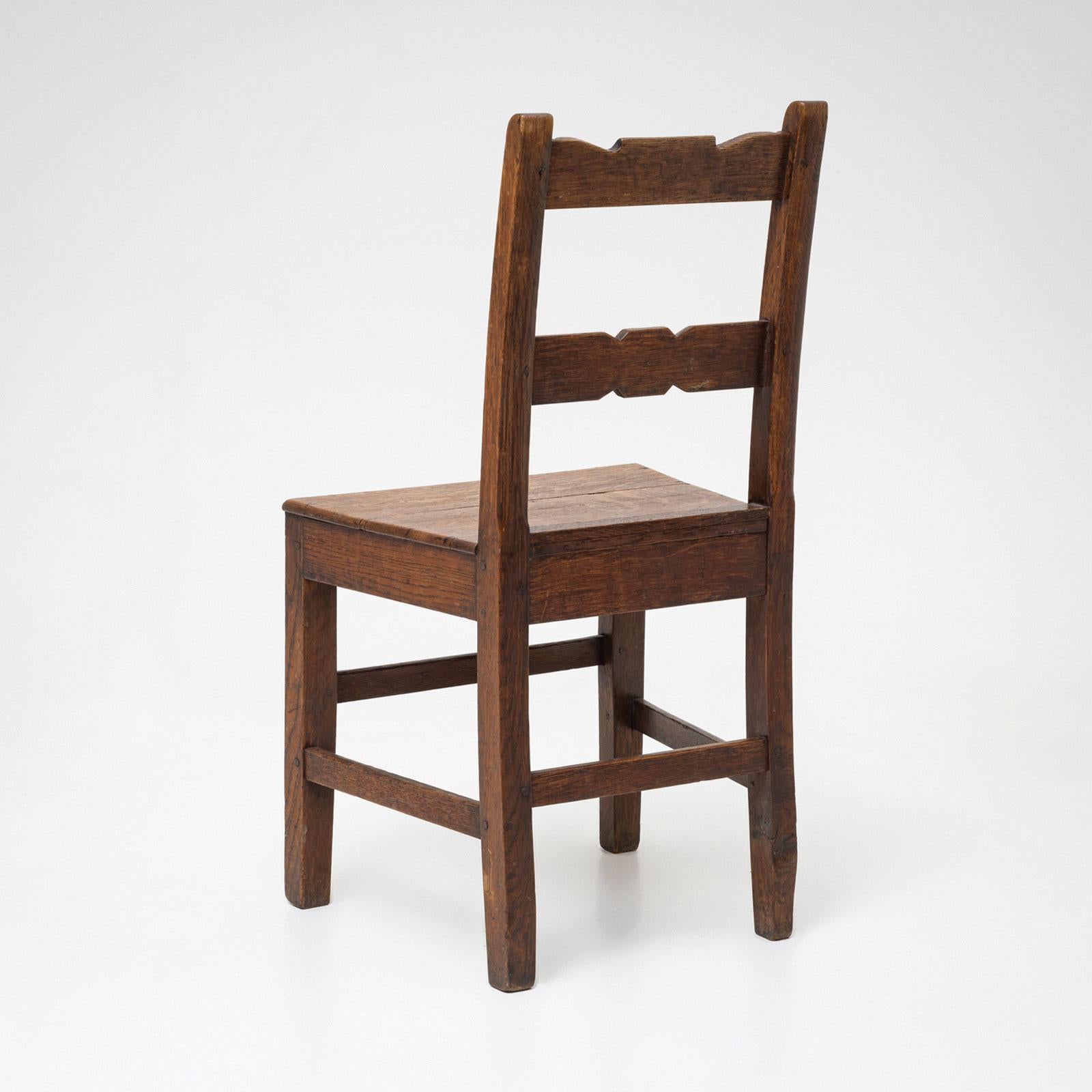 XVIIIe siècle Paire de chaises d'appoint géorgiennes en Oak, fin du 18e siècle en vente