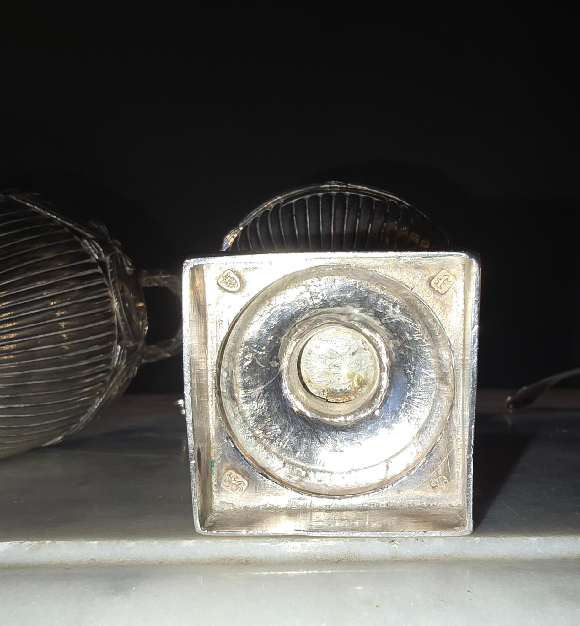 Coppia di portaconfetti georgiani in argento massiccio con cucchiaio in vendita 8