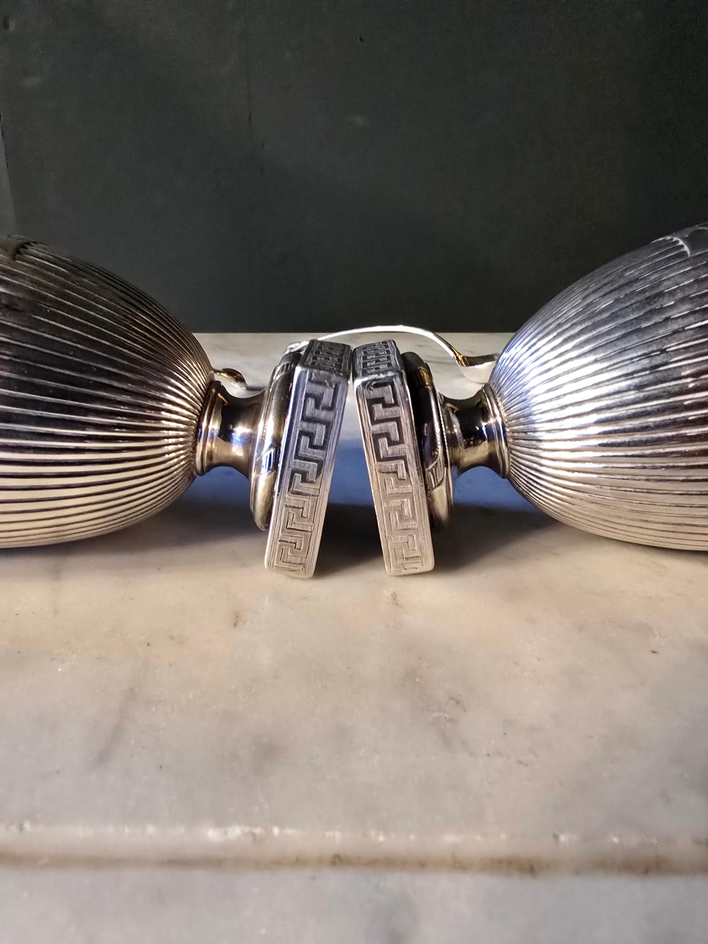 Coppia di portaconfetti georgiani in argento massiccio con cucchiaio in vendita 11