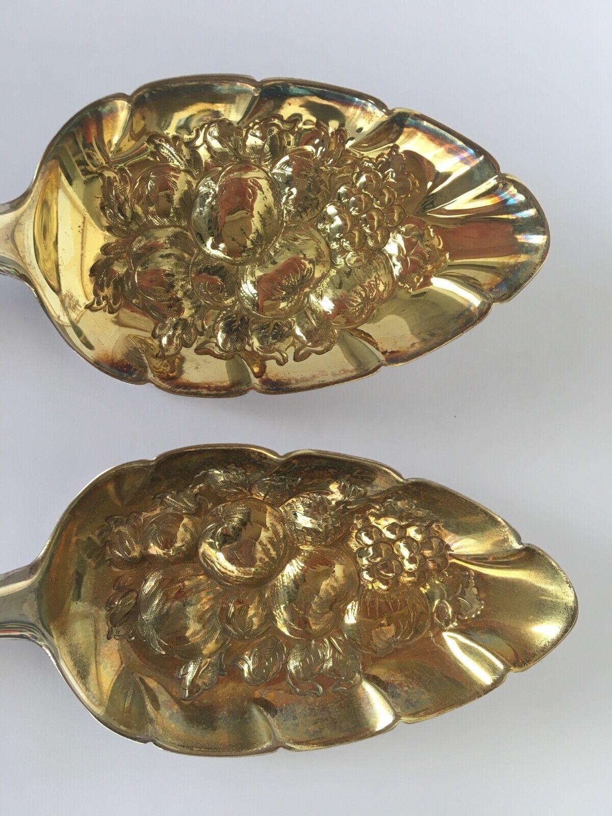 Pair of Georgian Sterling Silver and Gilt Fruit Serving Spoons, 1815 For Sale 1