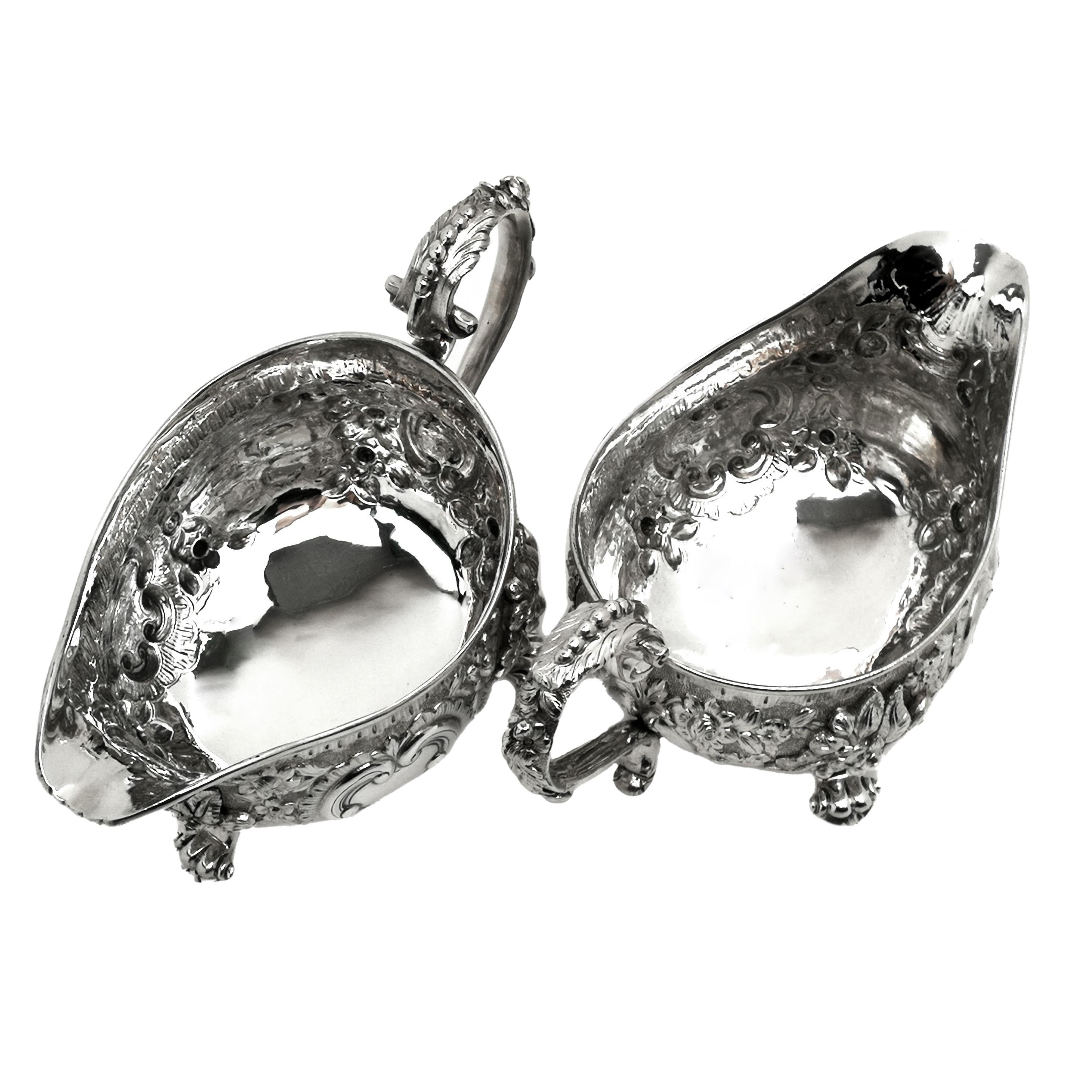 Pair of Georgian Sterling Silver Sauce Boats / Gravy Jugs George IV, 1820 For Sale 4