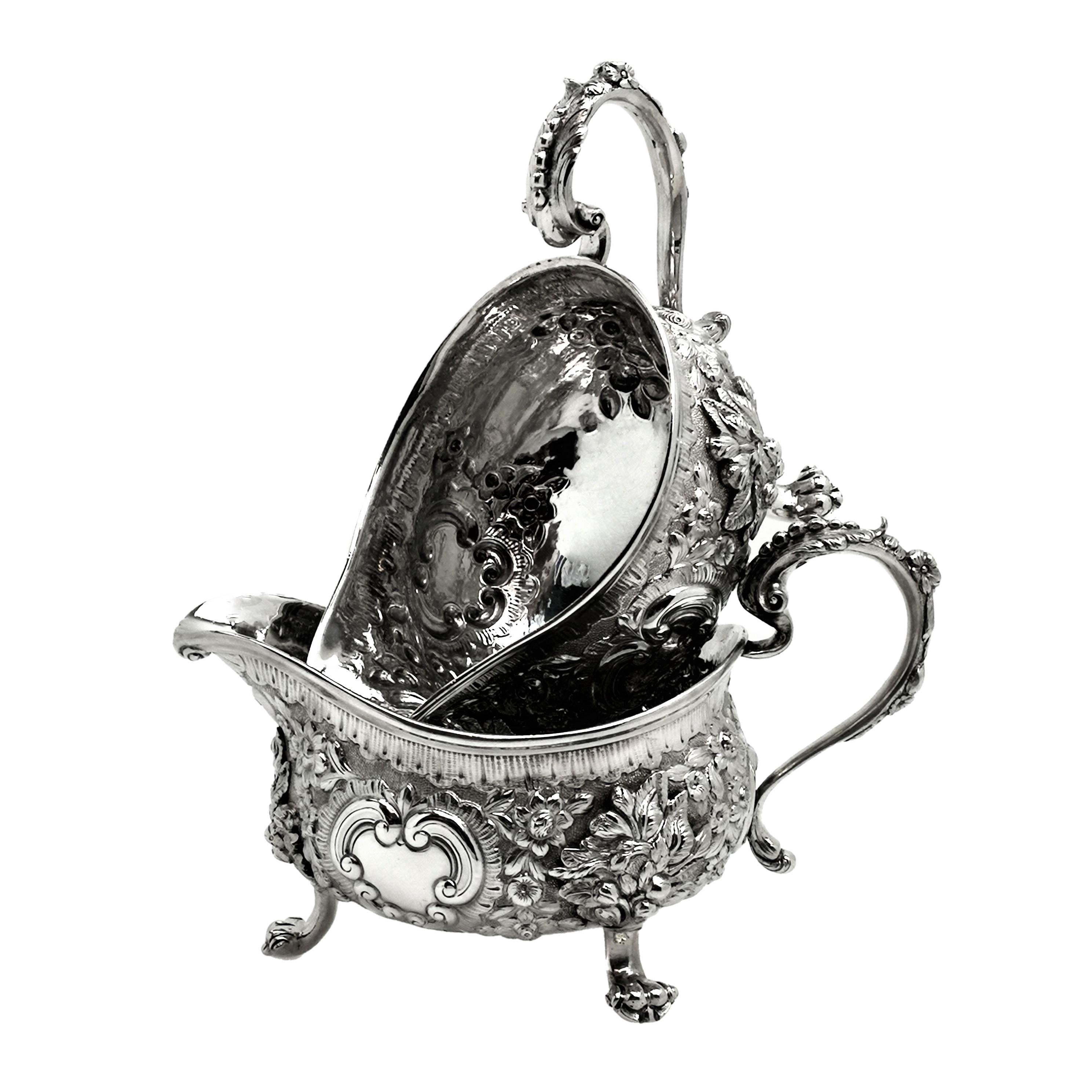 Pair of Georgian Sterling Silver Sauce Boats / Gravy Jugs George IV, 1820 For Sale 6