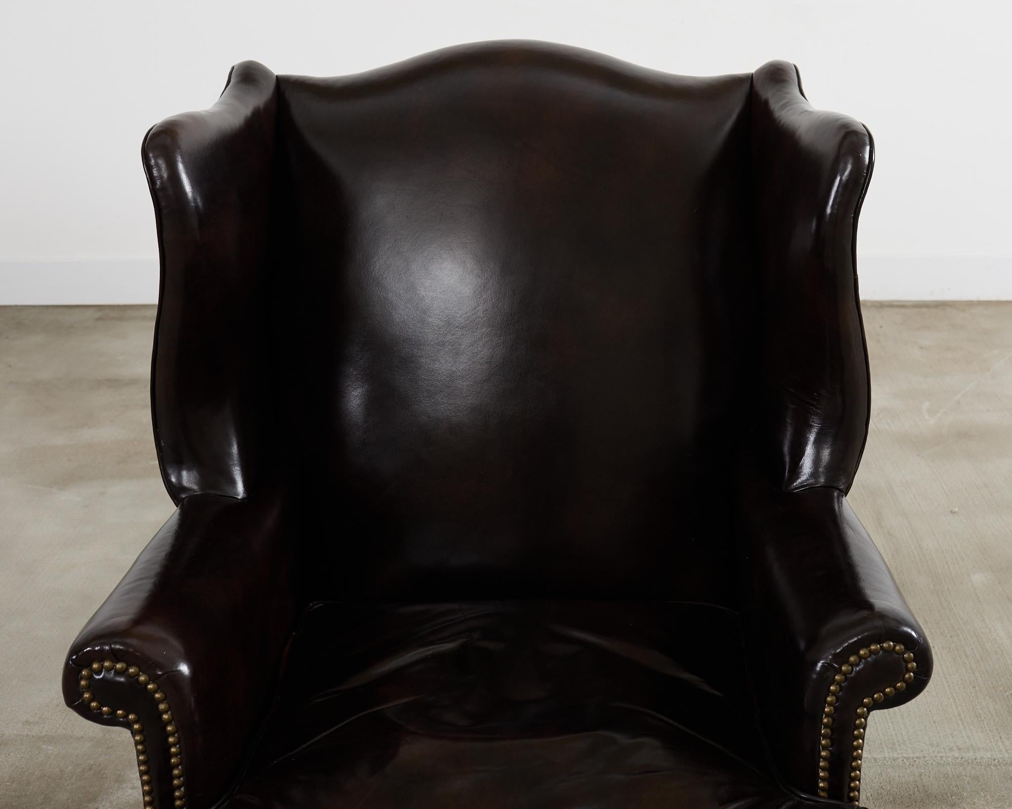 Pareja de sillones de biblioteca Wingback de cuero de puro estilo georgiano en venta 6