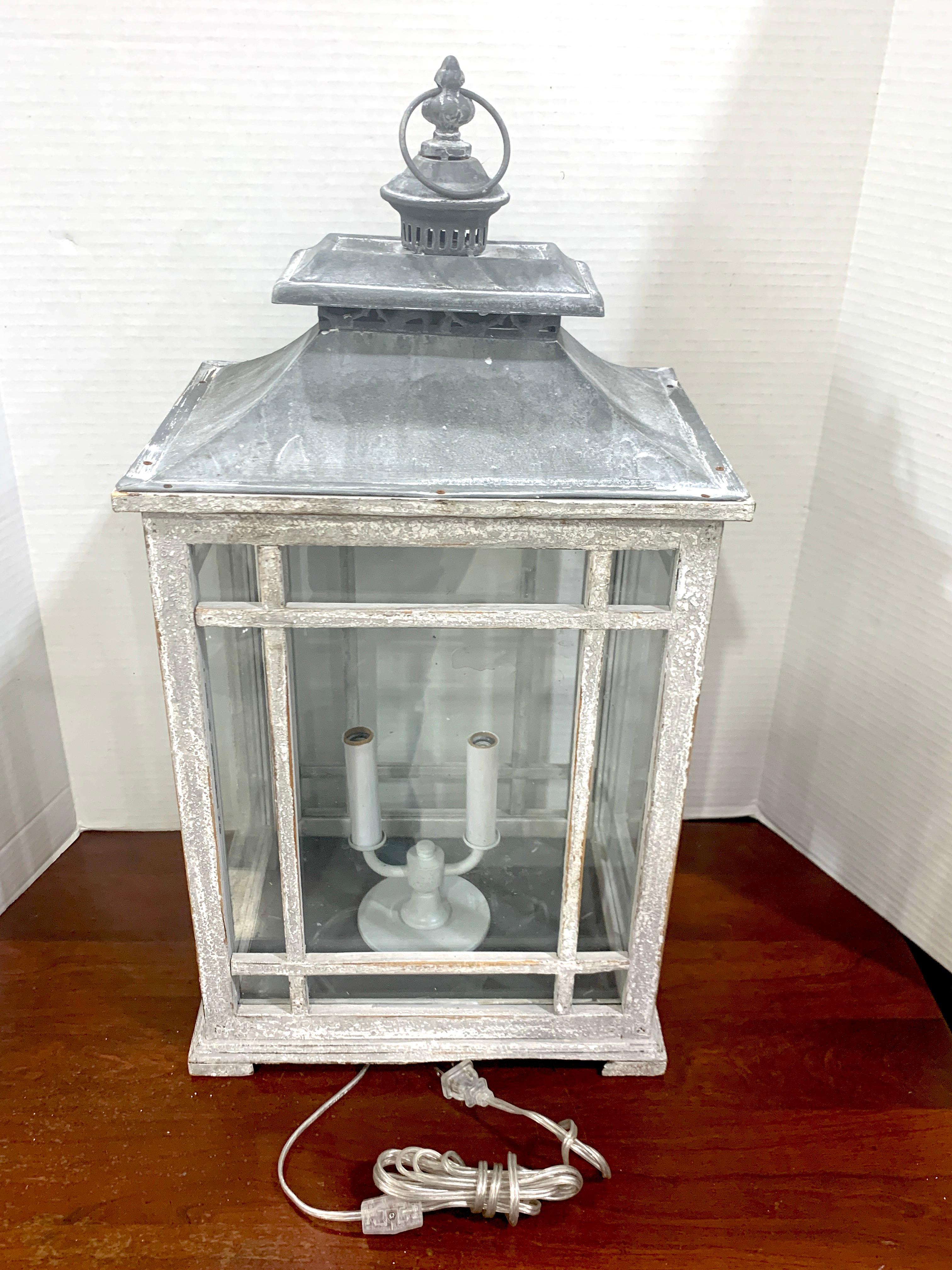 Pair of Georgian Style Grey Painted Lanterns For Sale 1