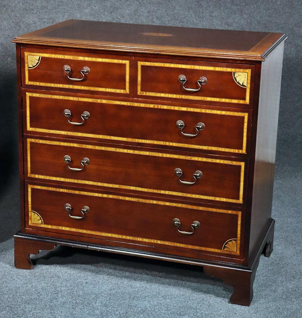 Pair of Georgian Style Inlaid Mahogany Commodes Dressers In Good Condition In Swedesboro, NJ