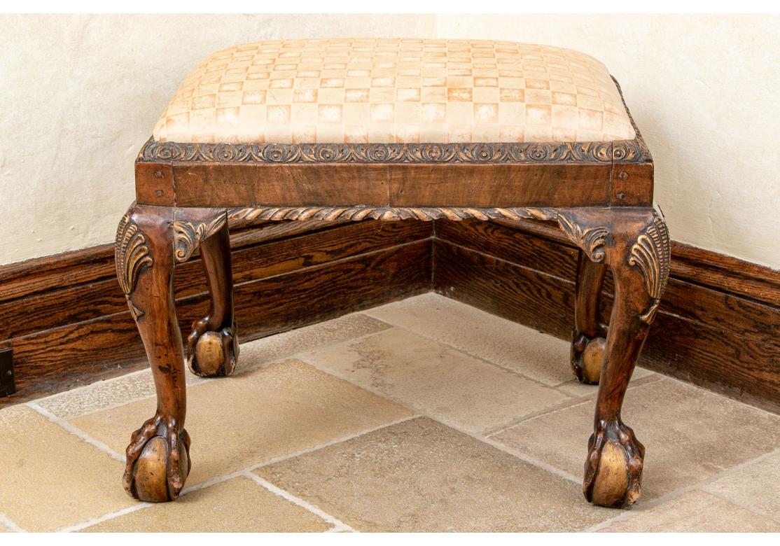 Paire de bancs en cuir de style géorgien à restaurer en vente 8