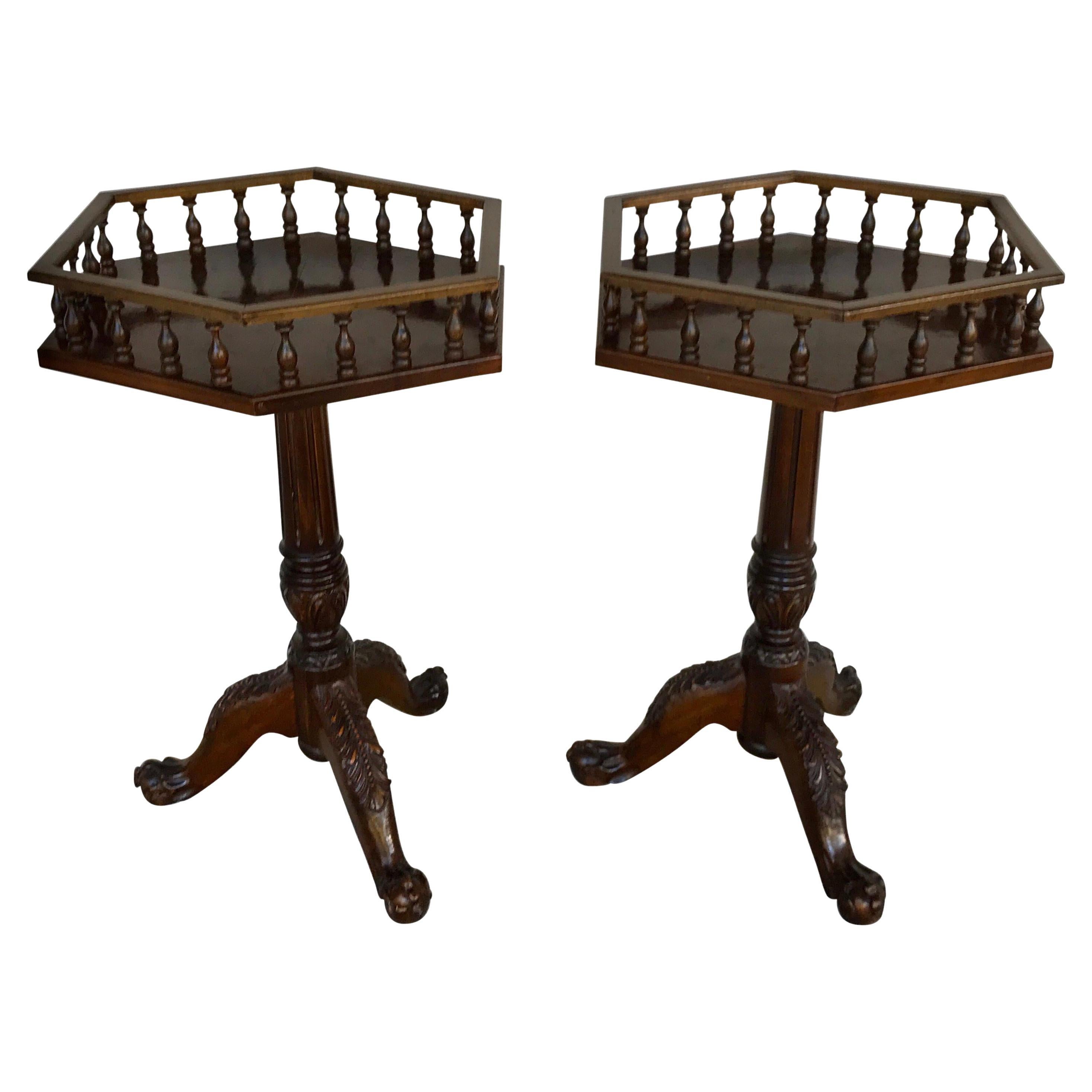 Paar Hartholz-Galerie-Tische im georgianischen Stil im Angebot