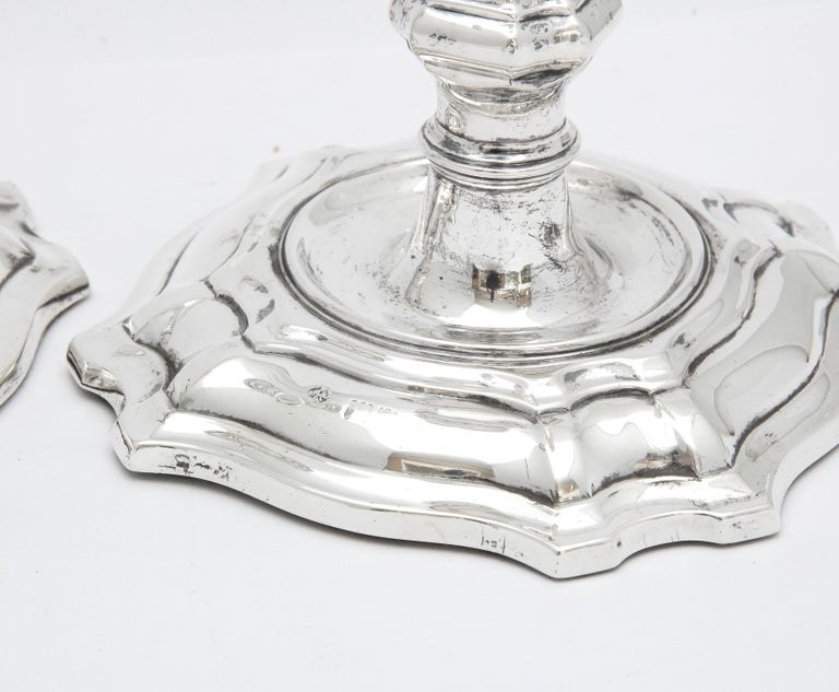 Pair of Georgian-Style Sterling Silver Candlesticks by William Hutton & Sons For Sale 3